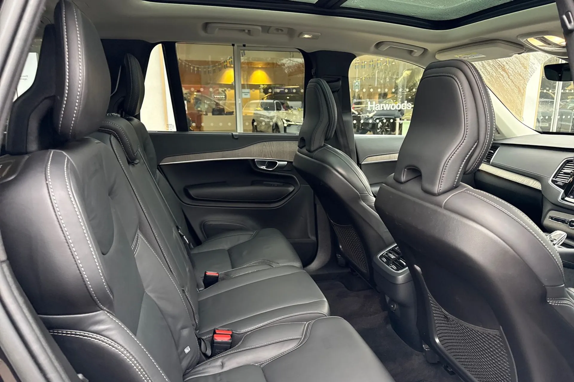 Volvo XC90 thumbnail image number 25