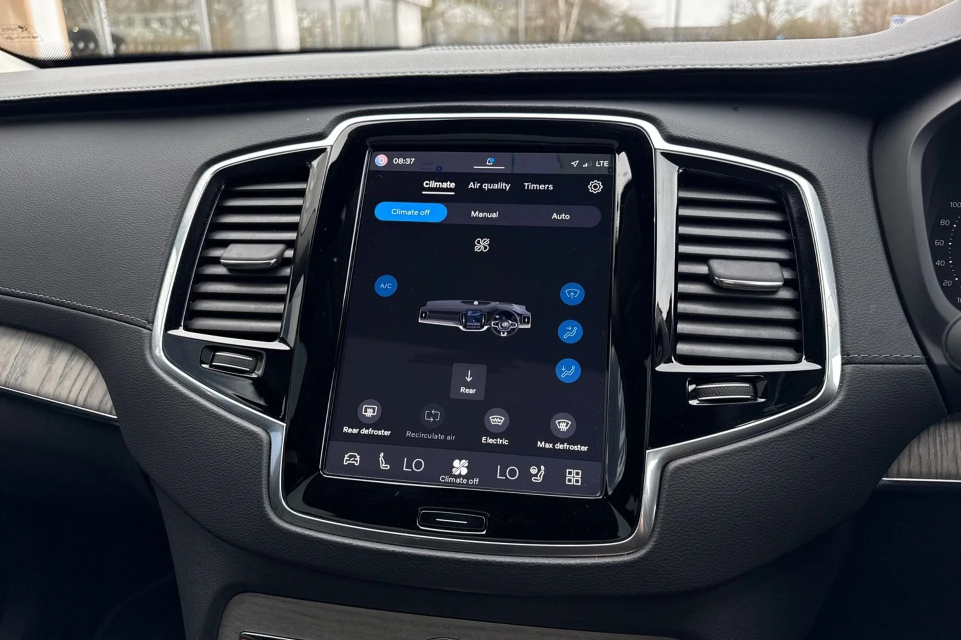 Volvo XC90 thumbnail image number 42