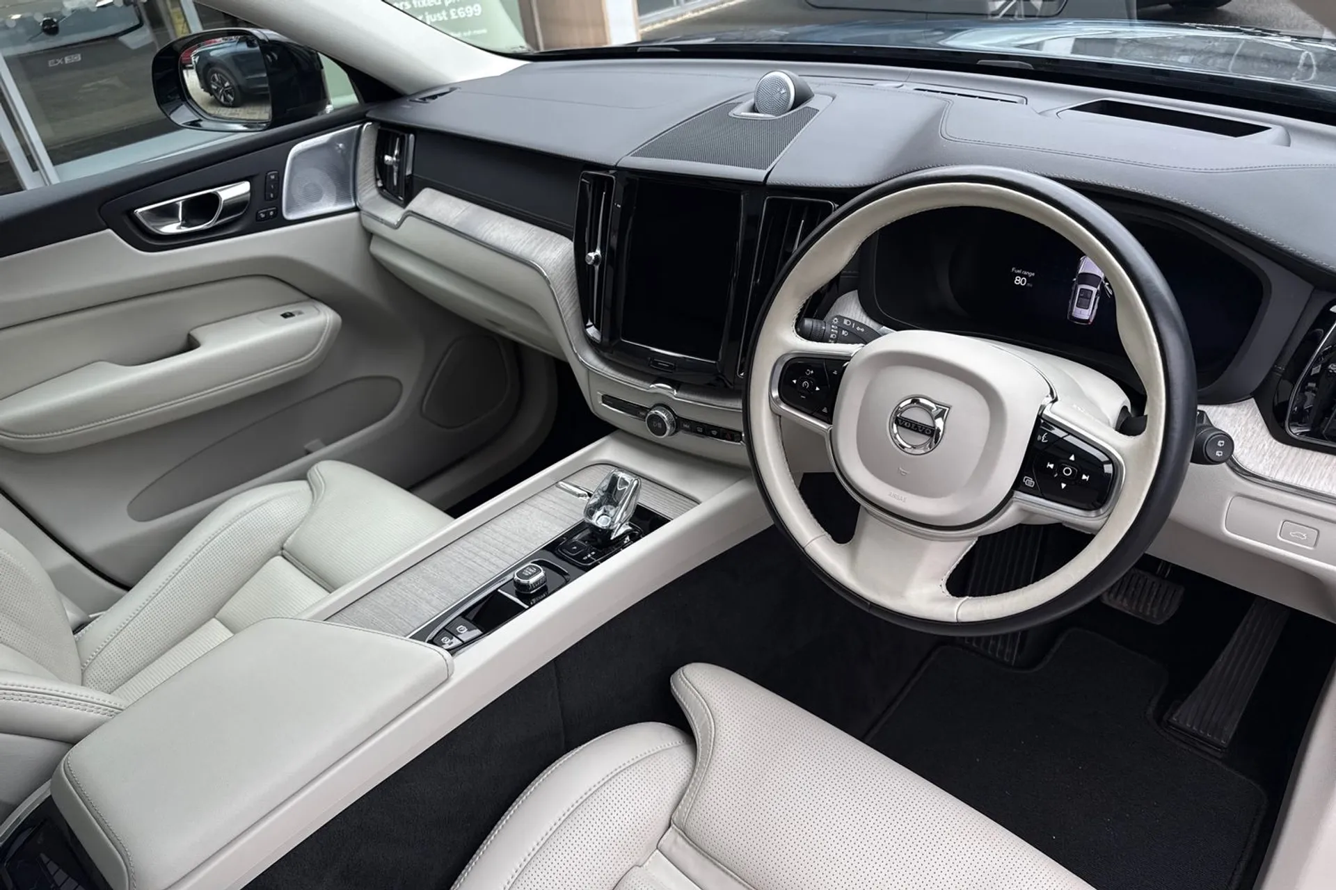 Volvo XC60 thumbnail image number 6