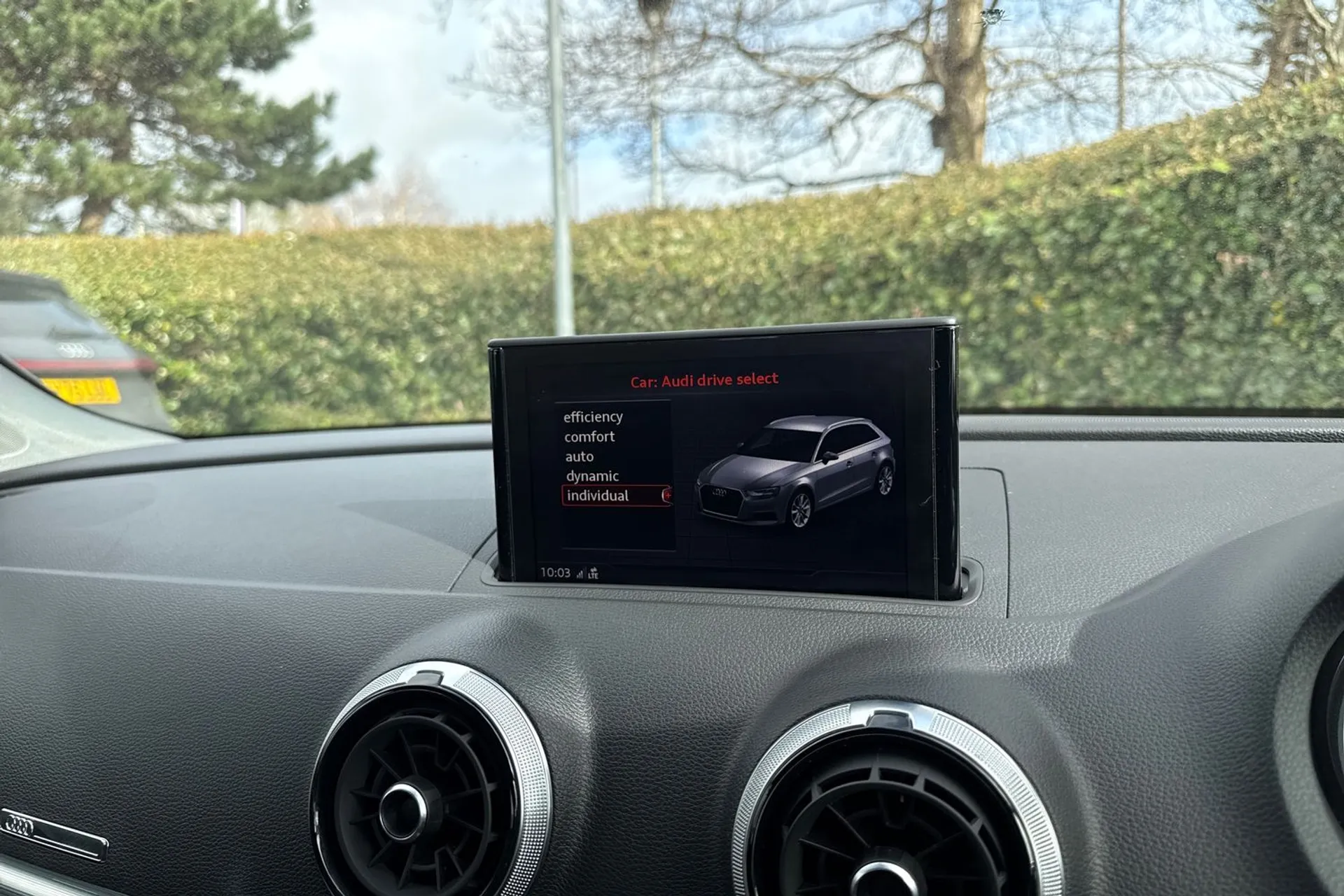 Audi A3 thumbnail image number 28