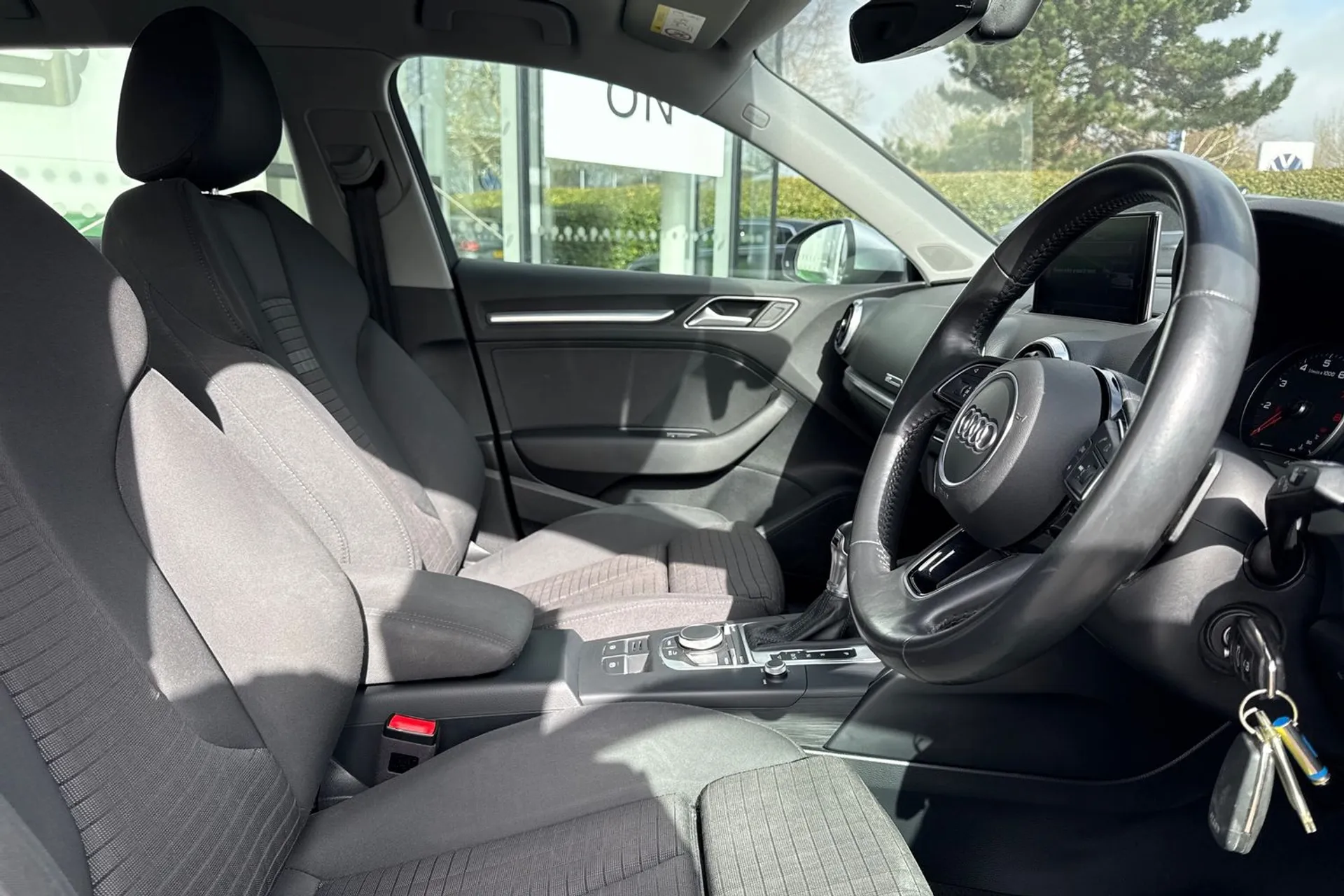 Audi A3 thumbnail image number 37