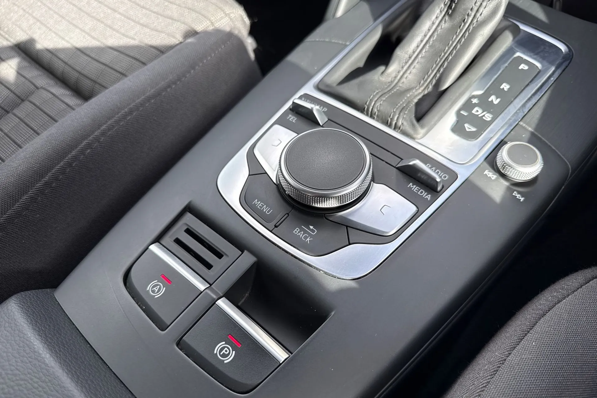 Audi A3 thumbnail image number 12