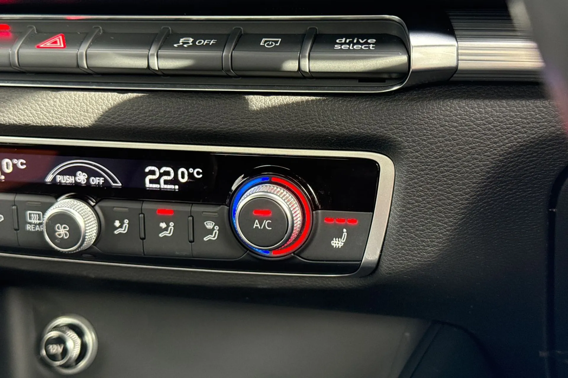 Audi A3 thumbnail image number 16