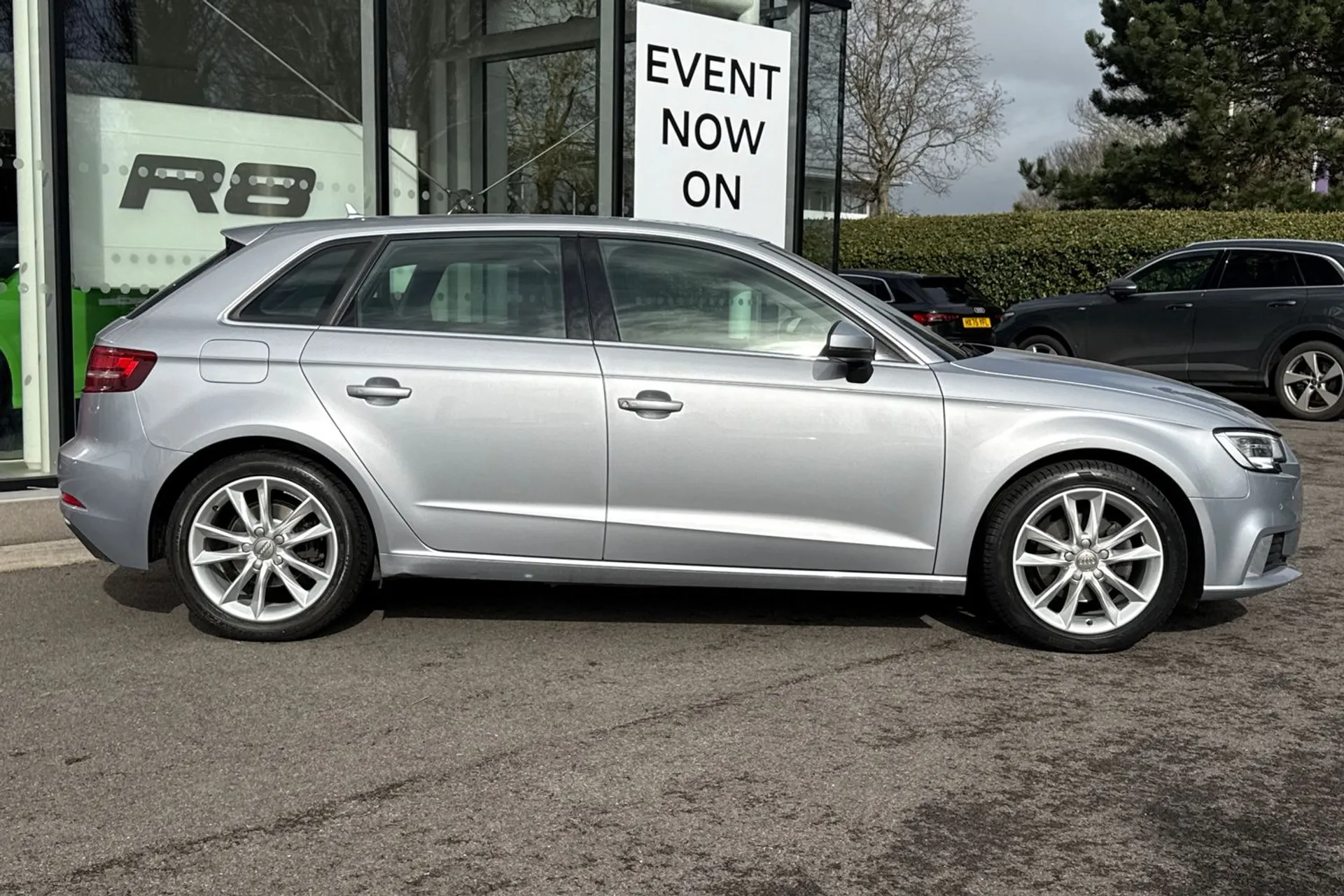 Audi A3 thumbnail image number 2