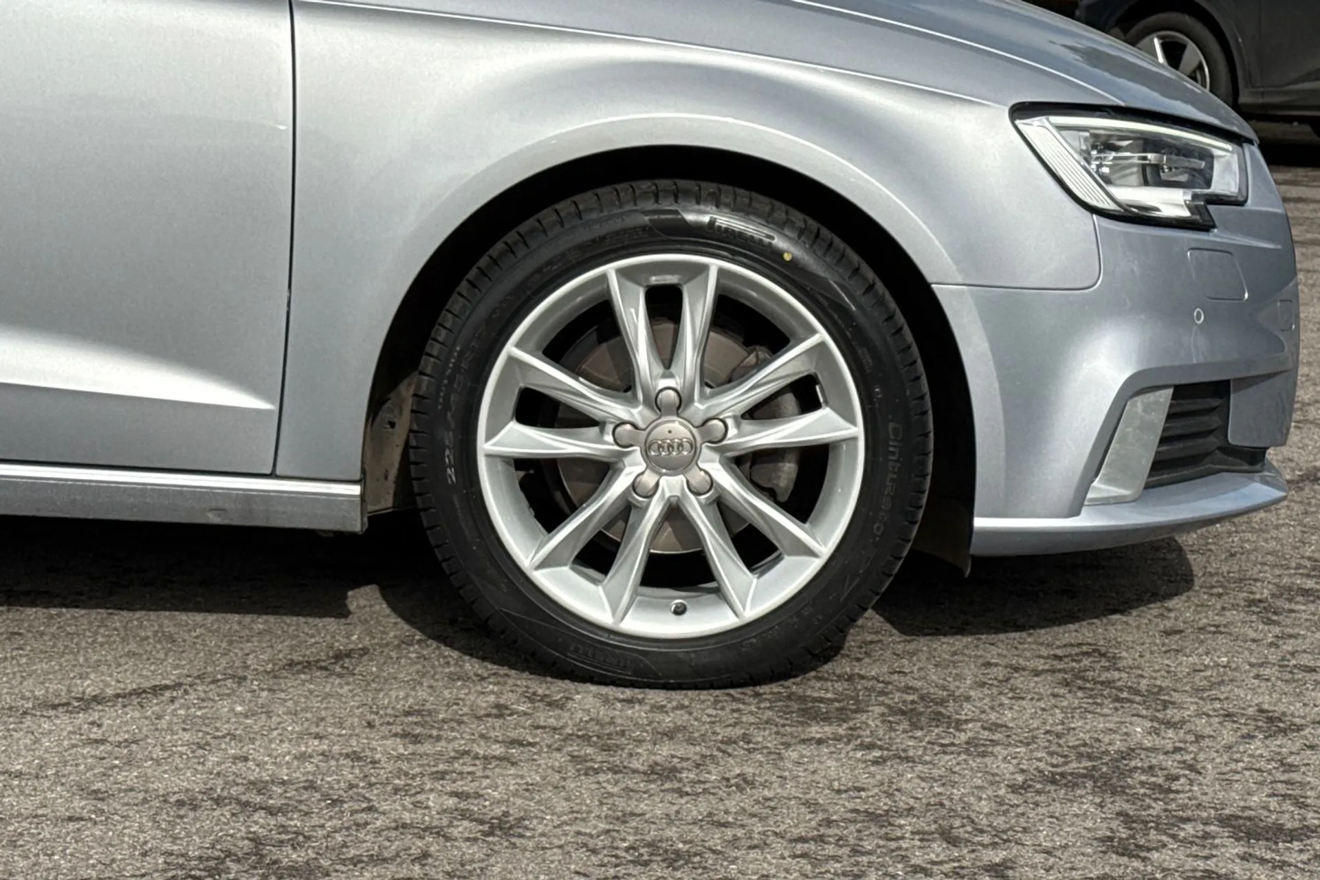 Audi A3 thumbnail image number 19