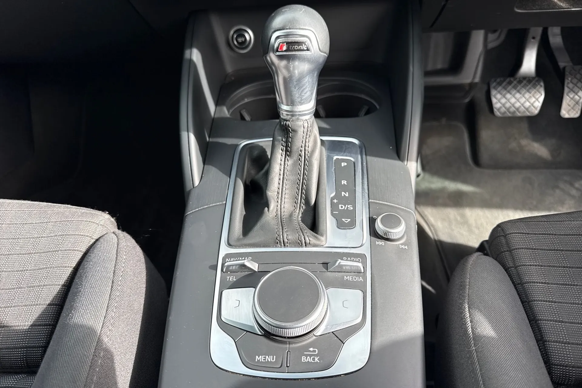 Audi A3 thumbnail image number 45