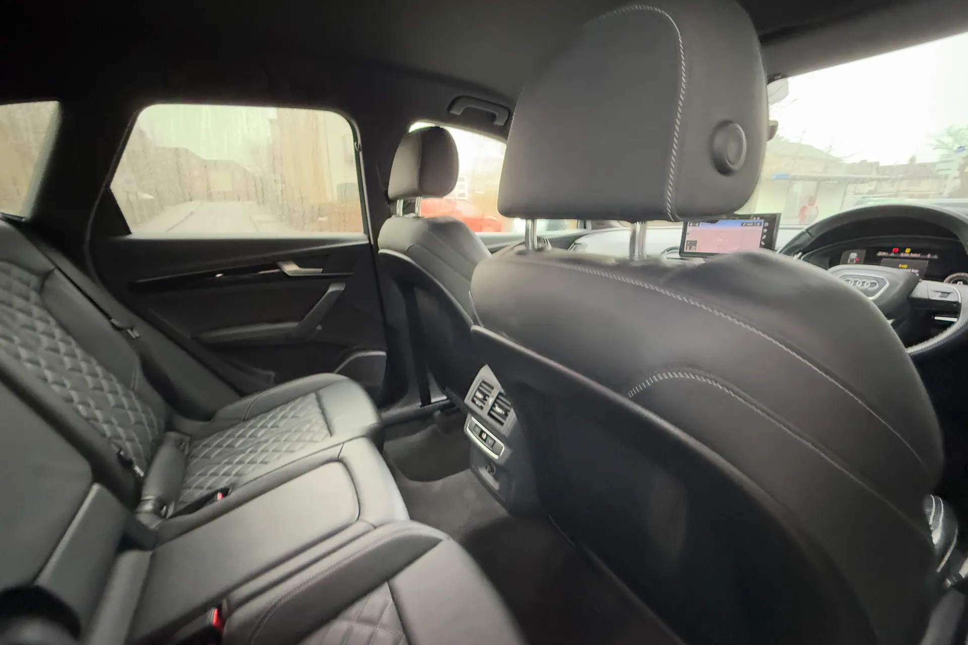 Audi Q5 thumbnail image number 33