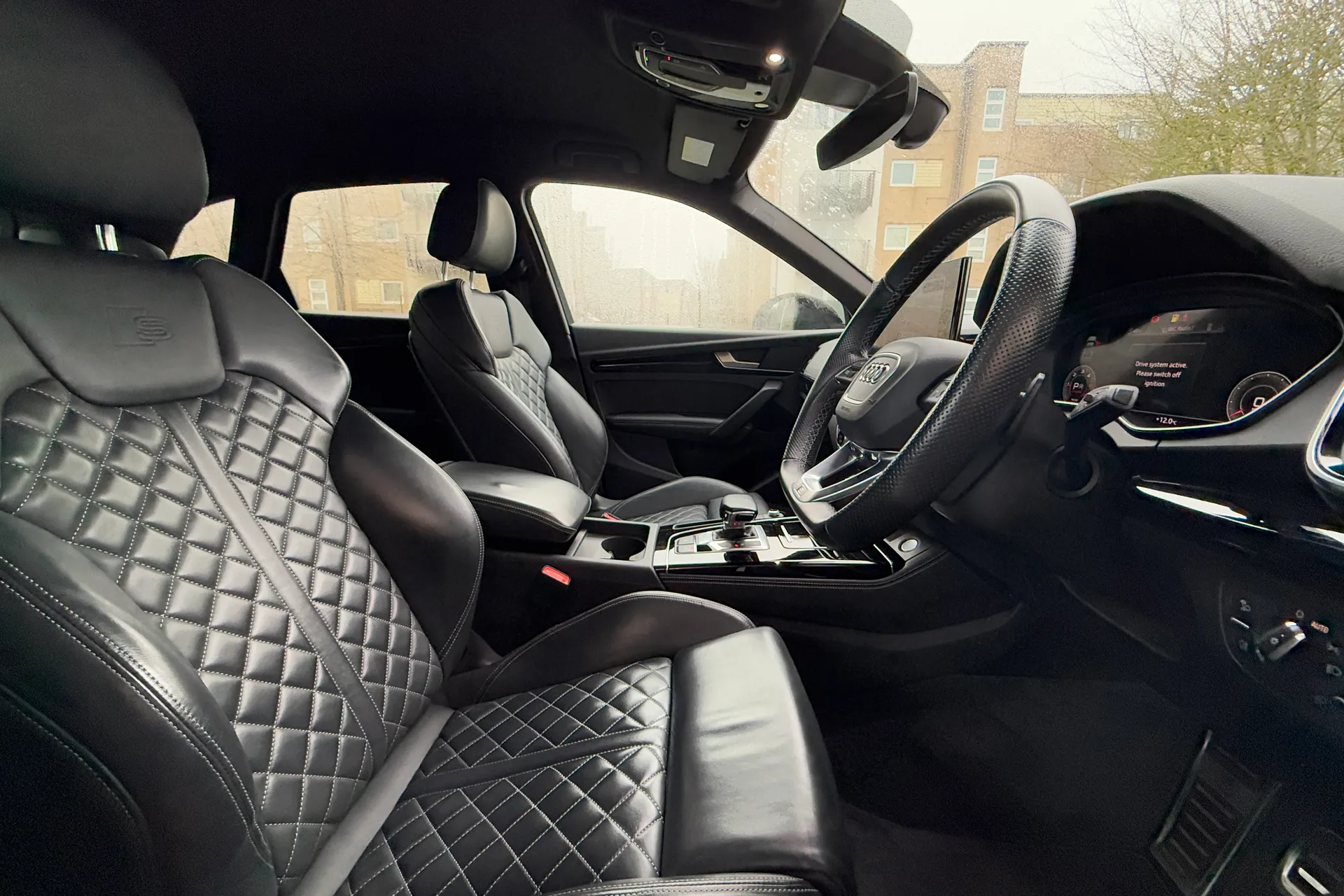 Audi Q5 thumbnail image number 28