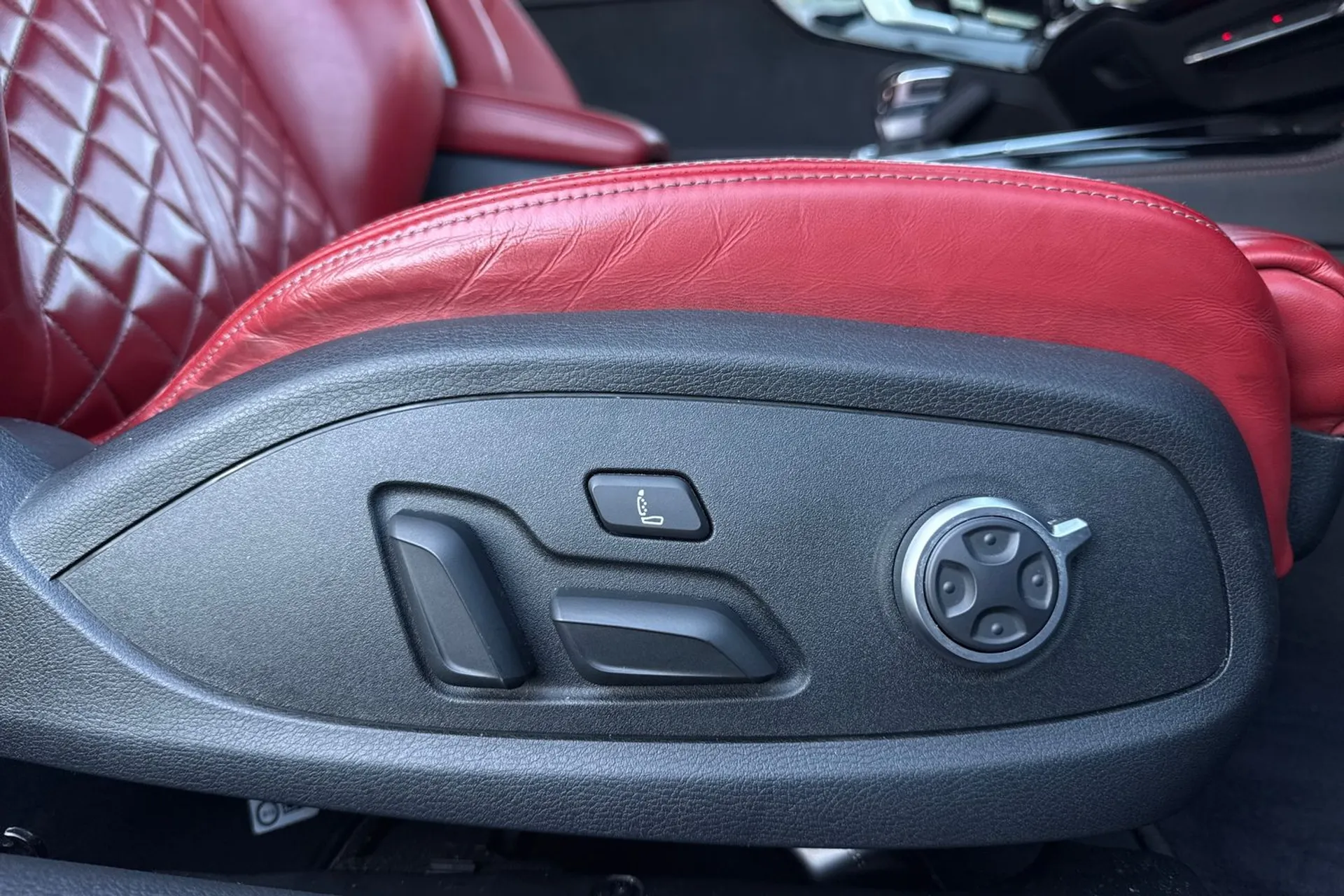 Audi A5 thumbnail image number 30