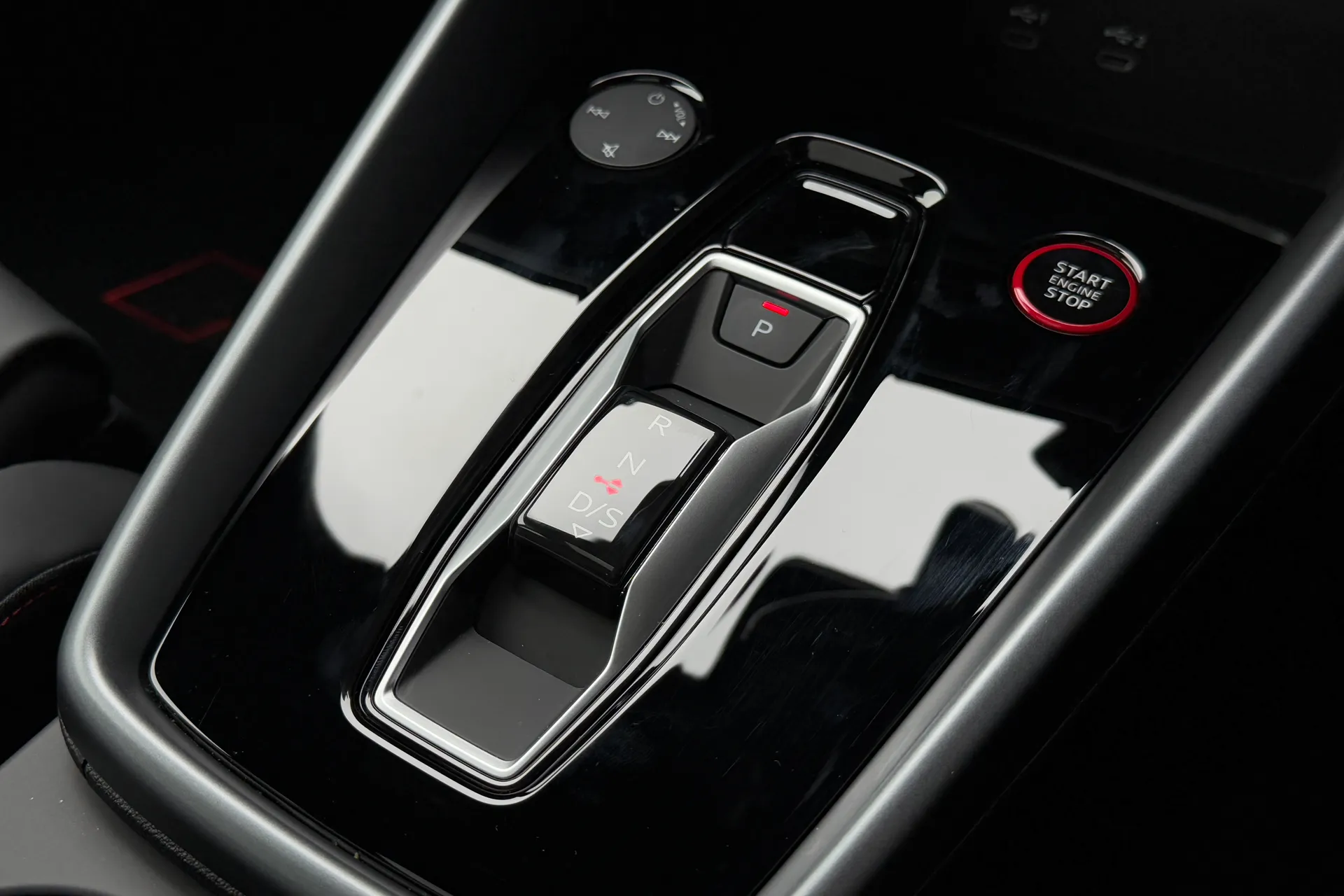 Audi RS3 thumbnail image number 27