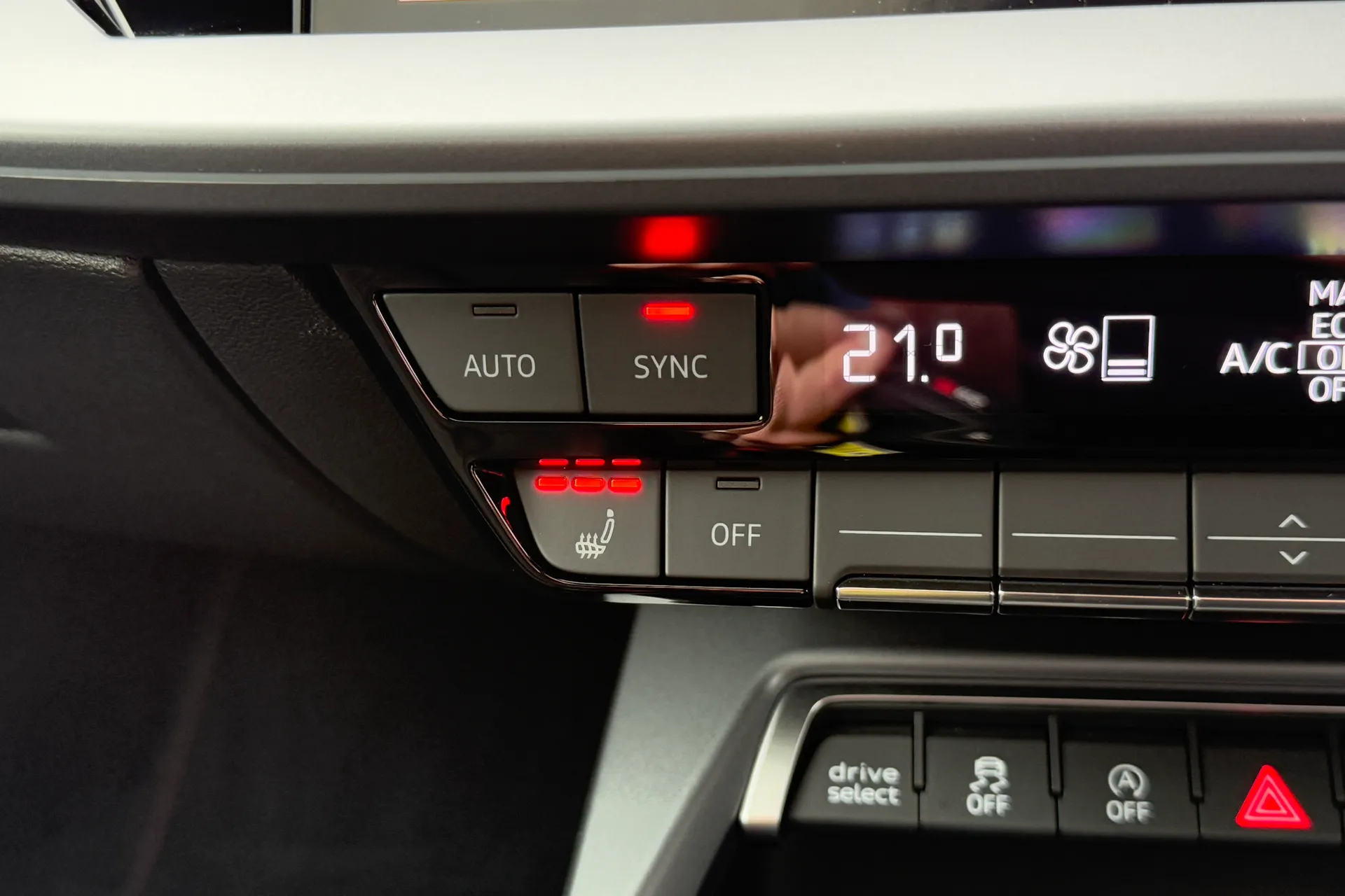 Audi RS3 thumbnail image number 34