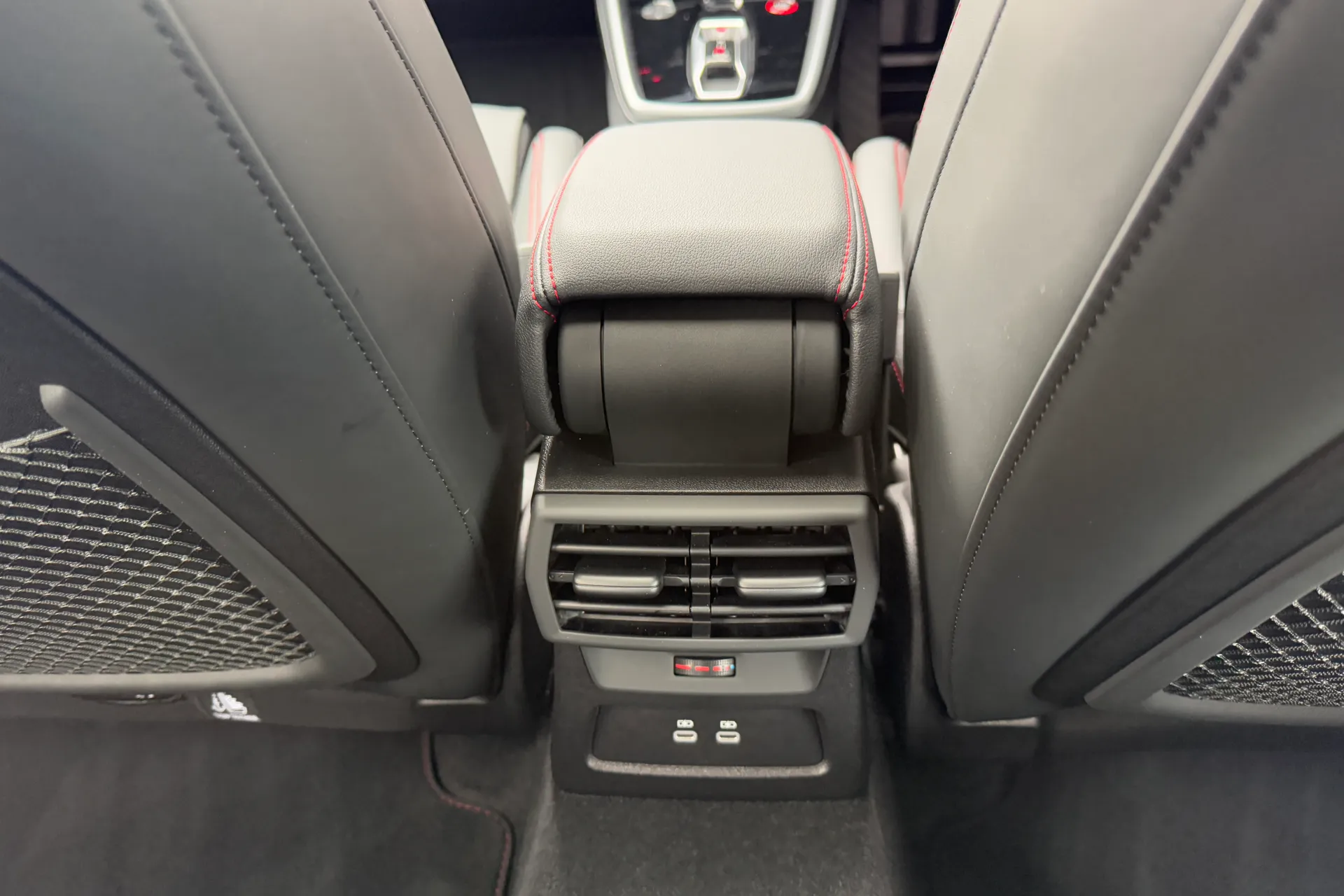 Audi RS3 thumbnail image number 51