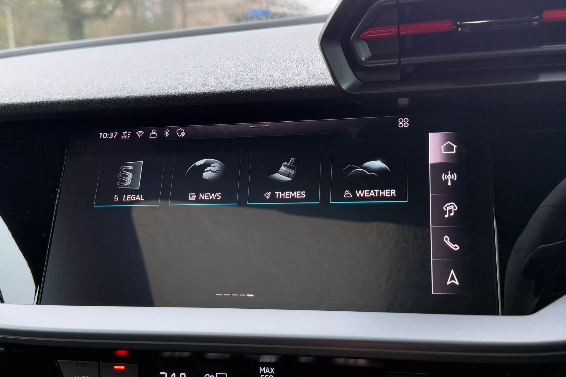 Audi RS3 thumbnail image number 25