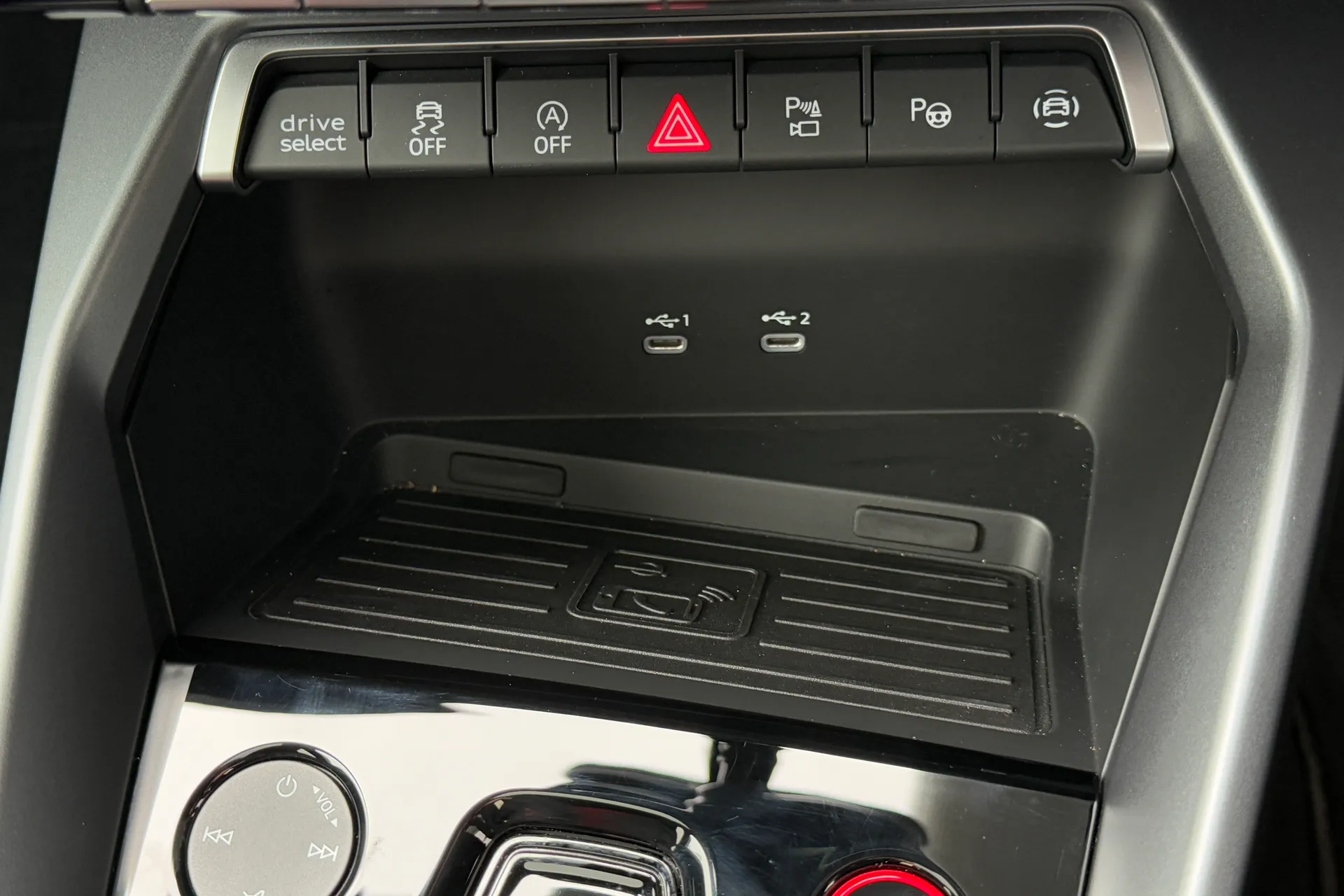 Audi RS3 thumbnail image number 36