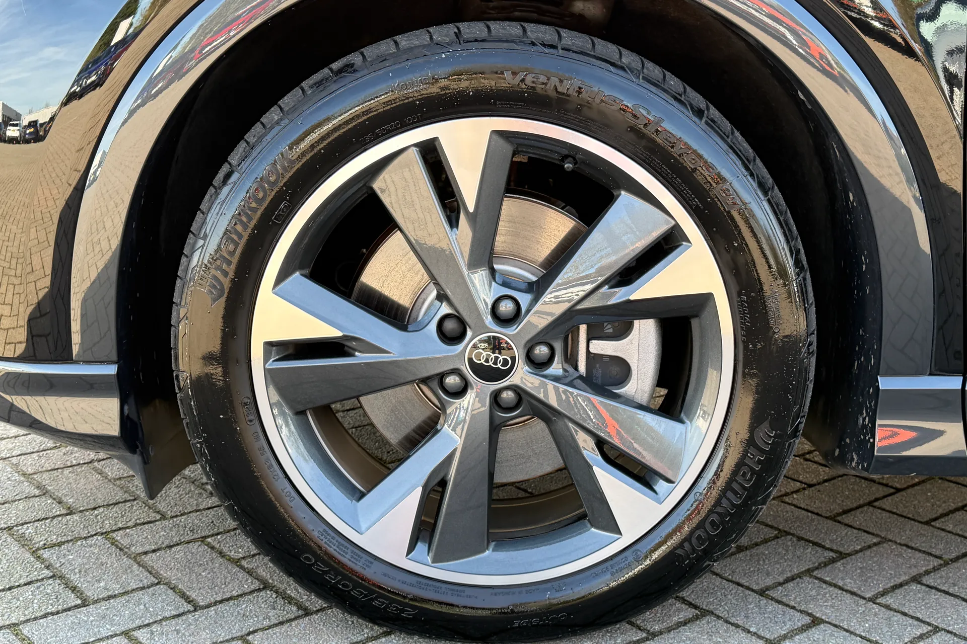 Audi Q4 thumbnail image number 48