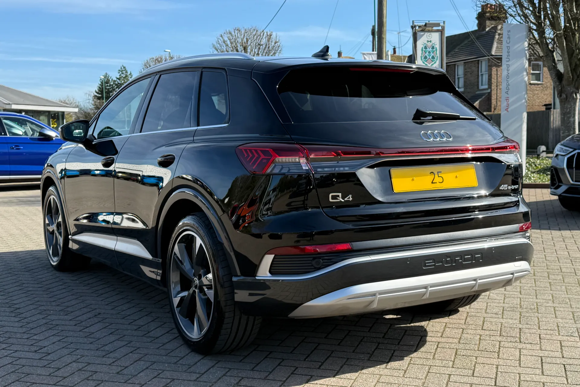 Audi Q4 thumbnail image number 33