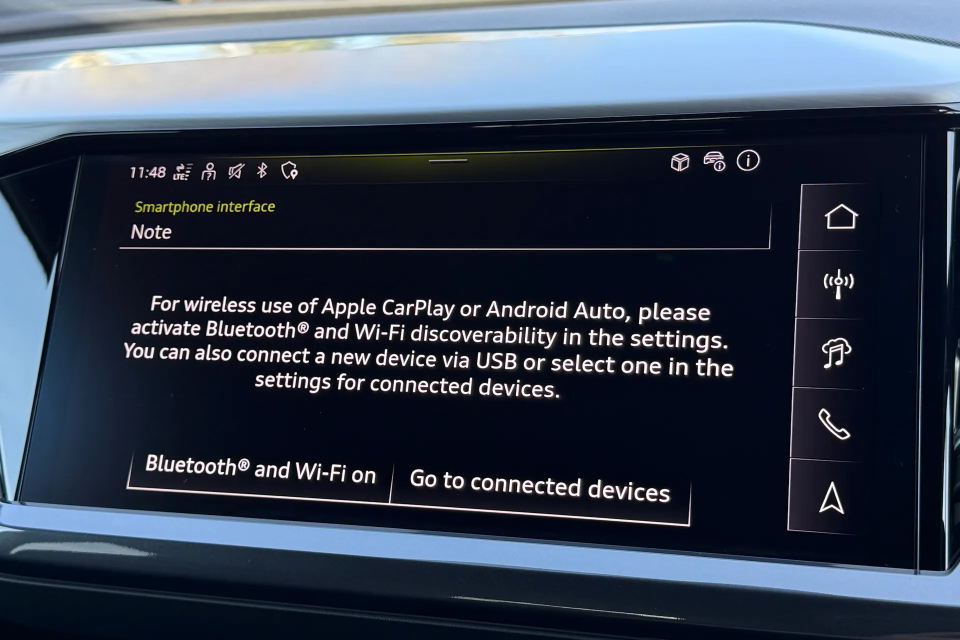 Audi Q4 thumbnail image number 12