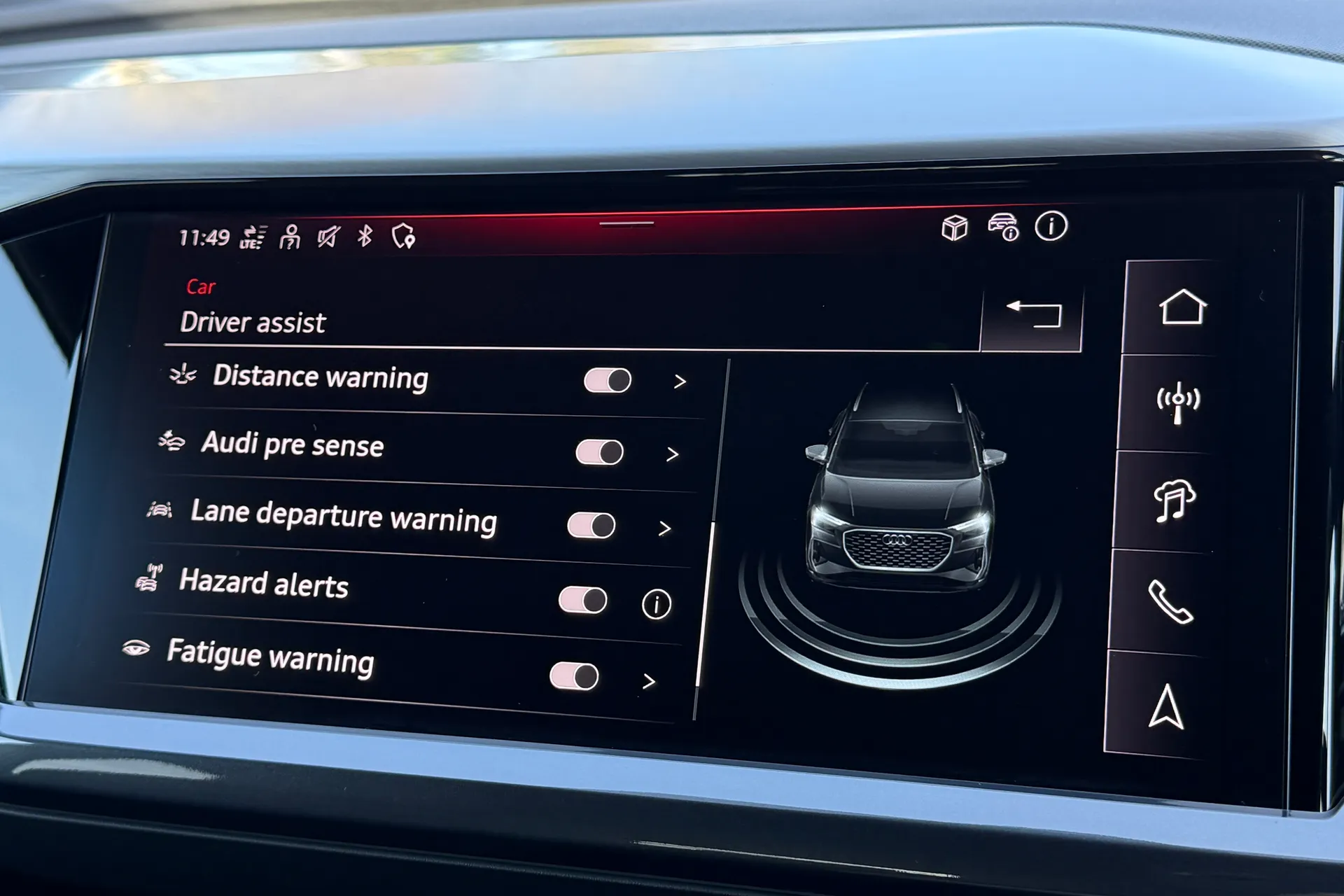 Audi Q4 thumbnail image number 10