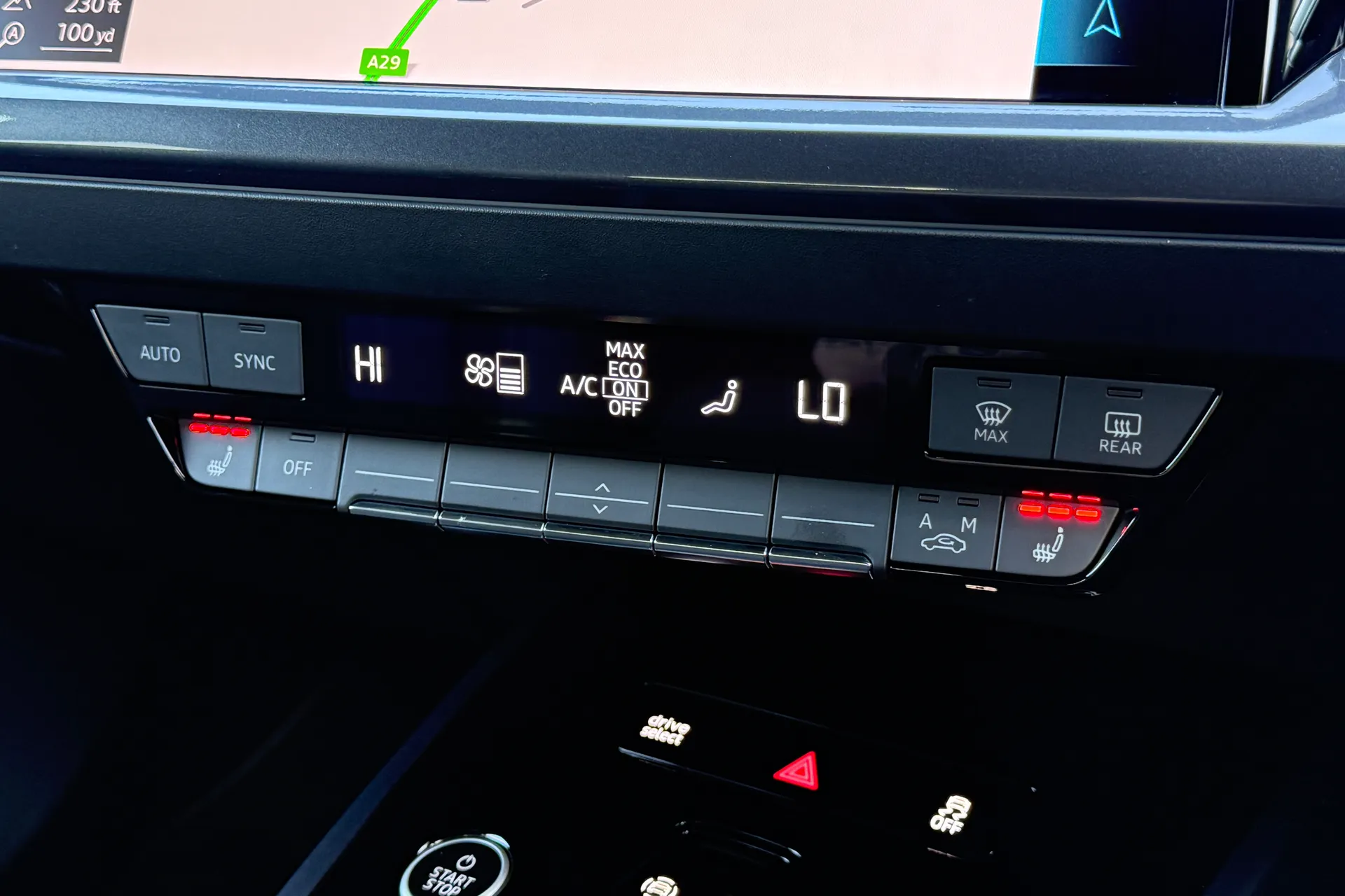 Audi Q4 thumbnail image number 15