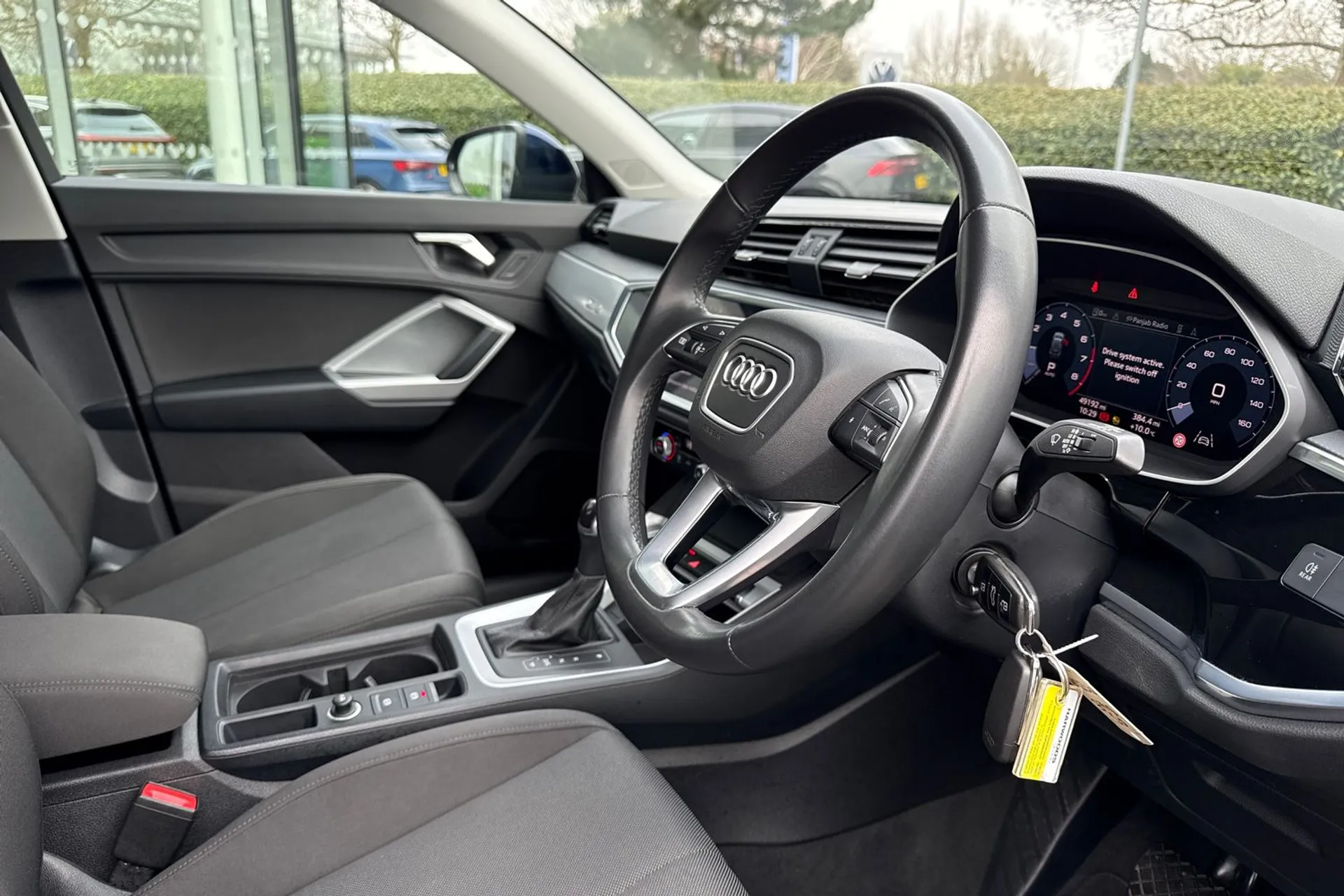 Audi Q3 thumbnail image number 29