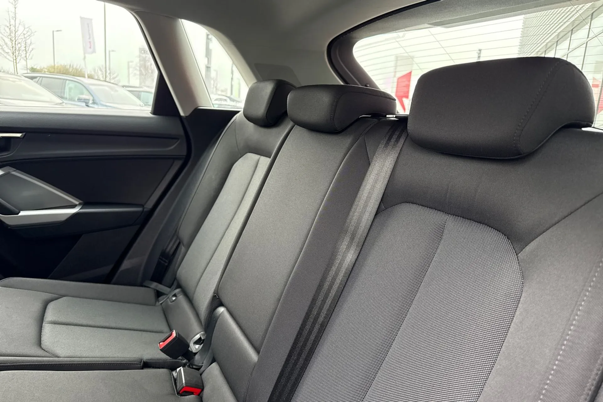 Audi Q3 thumbnail image number 46