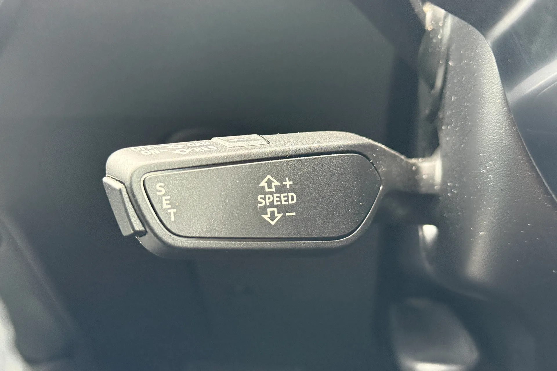 Audi TT thumbnail image number 8