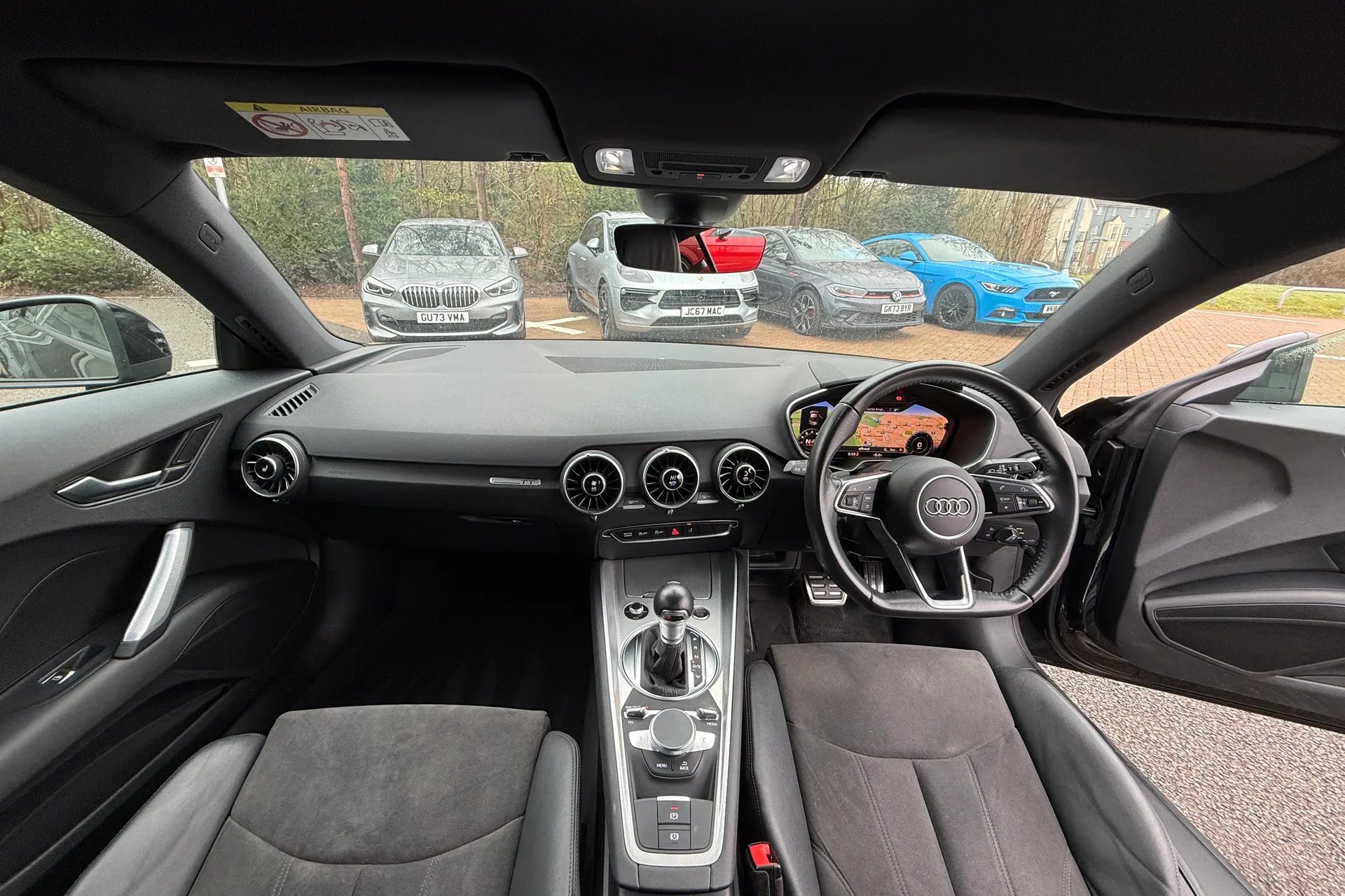 Audi TT thumbnail image number 4