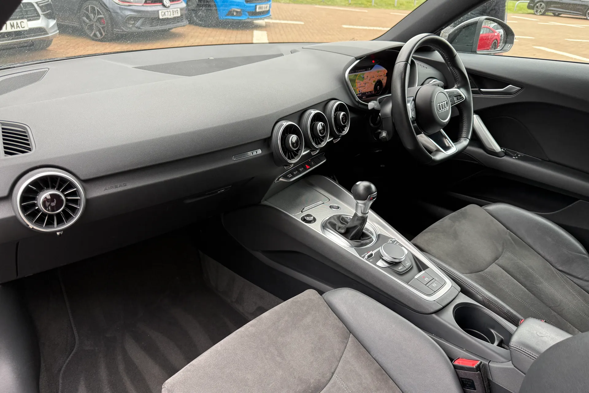 Audi TT thumbnail image number 40