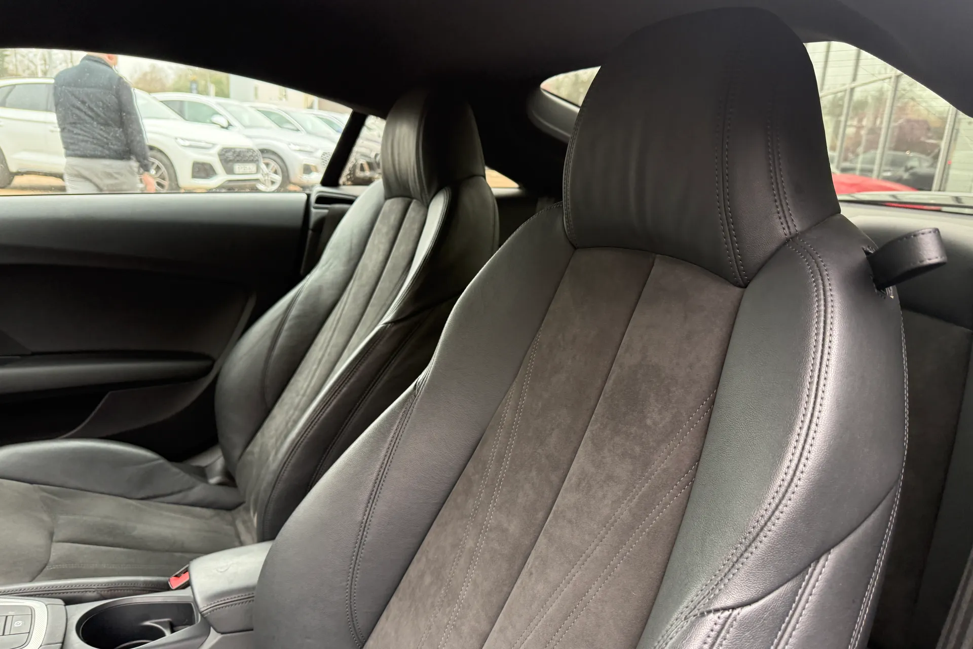 Audi TT thumbnail image number 41