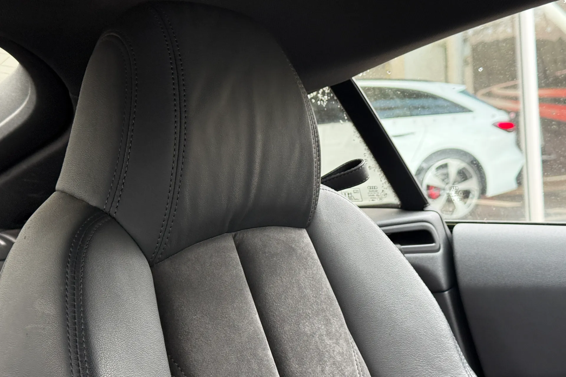 Audi TT thumbnail image number 15