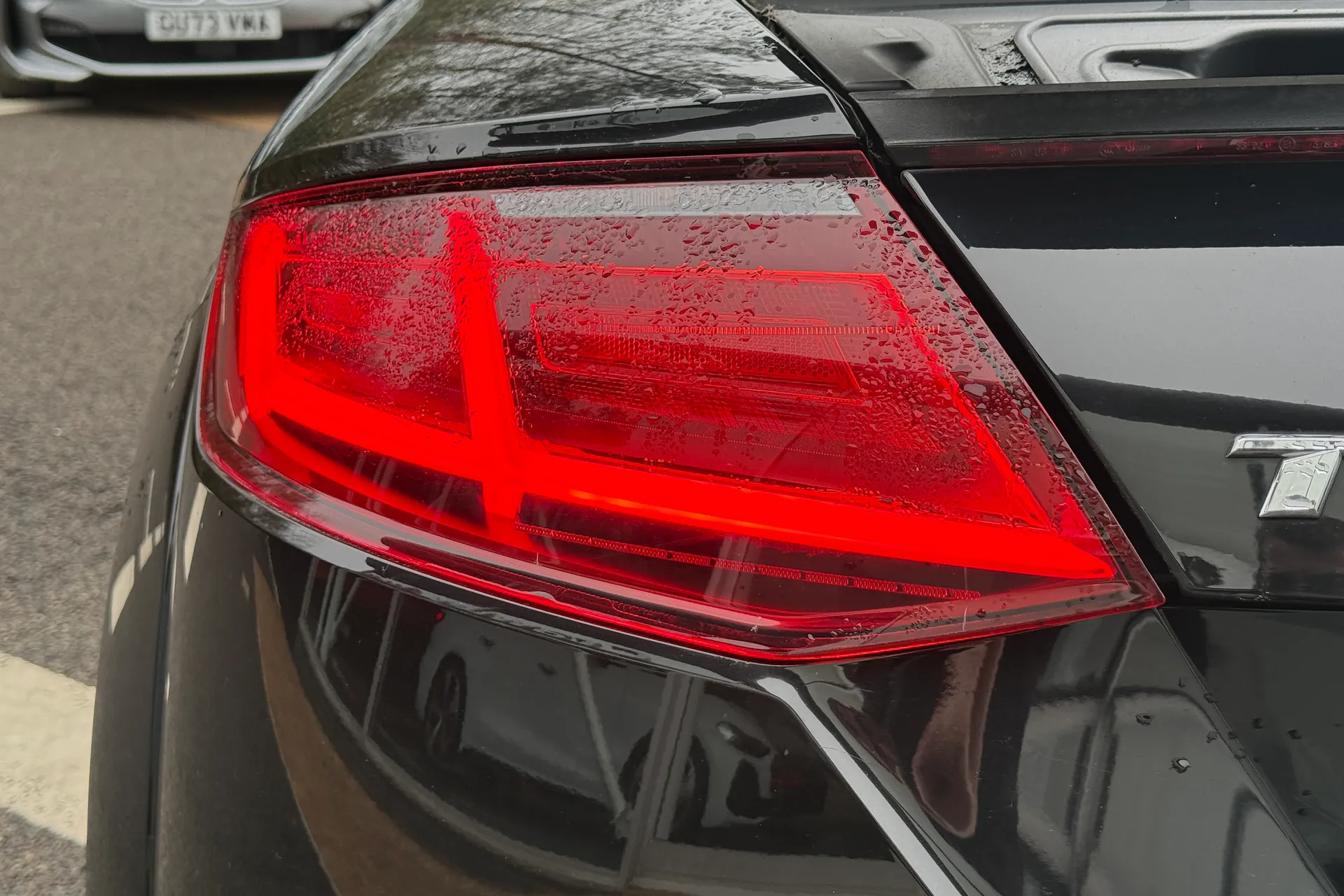 Audi TT thumbnail image number 35