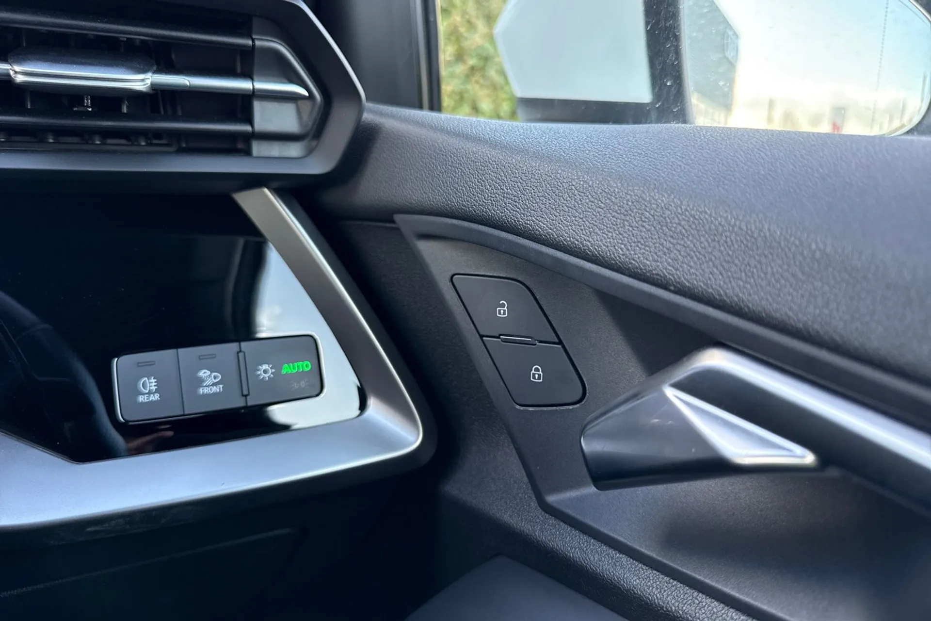 Audi A3 thumbnail image number 36