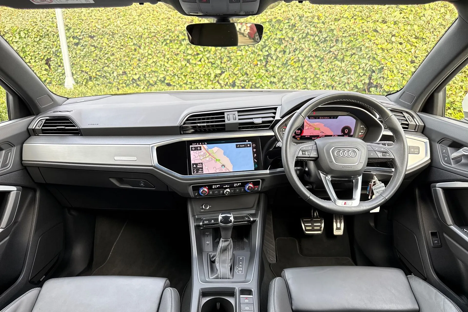 Audi Q3 thumbnail image number 3