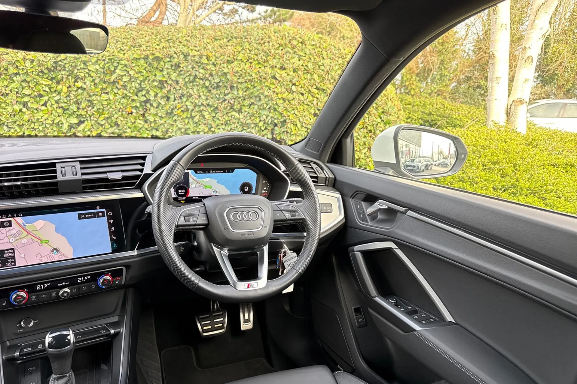 Audi Q3 thumbnail image number 47