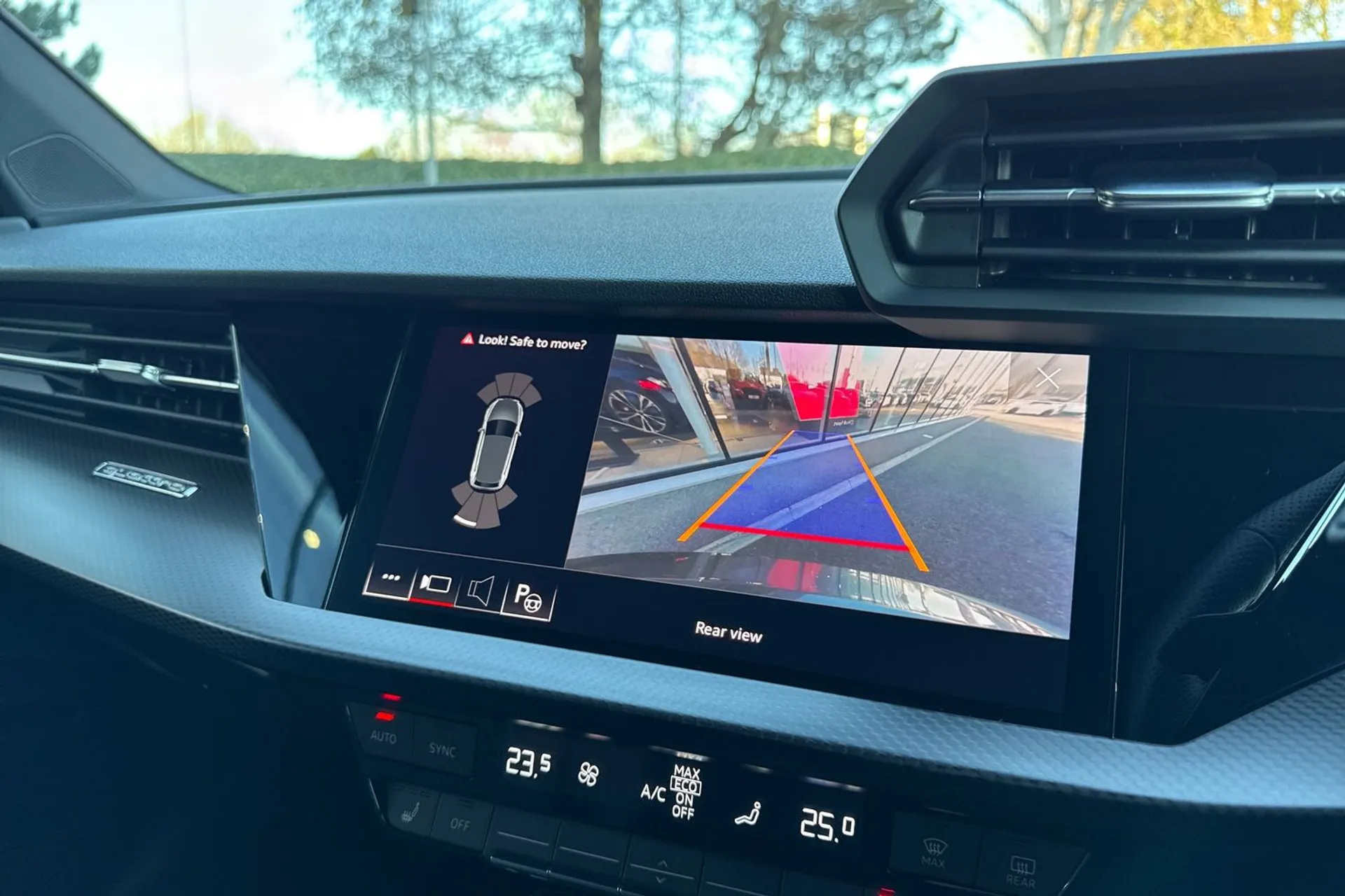 Audi RS3 thumbnail image number 4