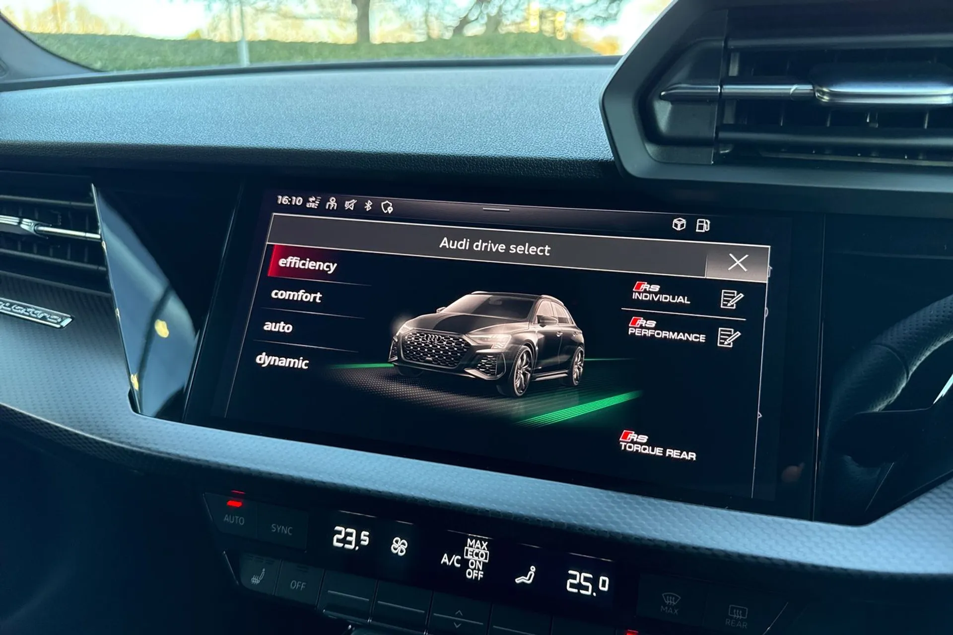 Audi RS3 thumbnail image number 33