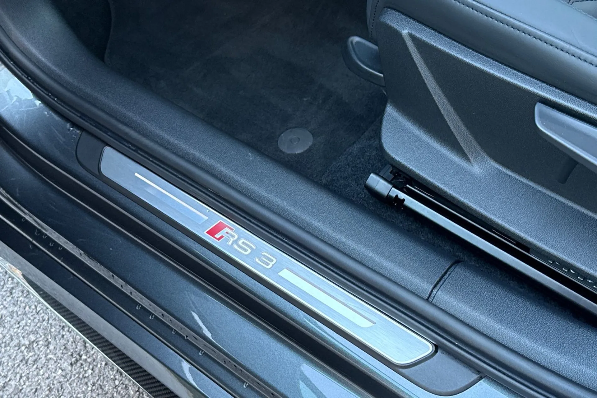 Audi RS3 thumbnail image number 36