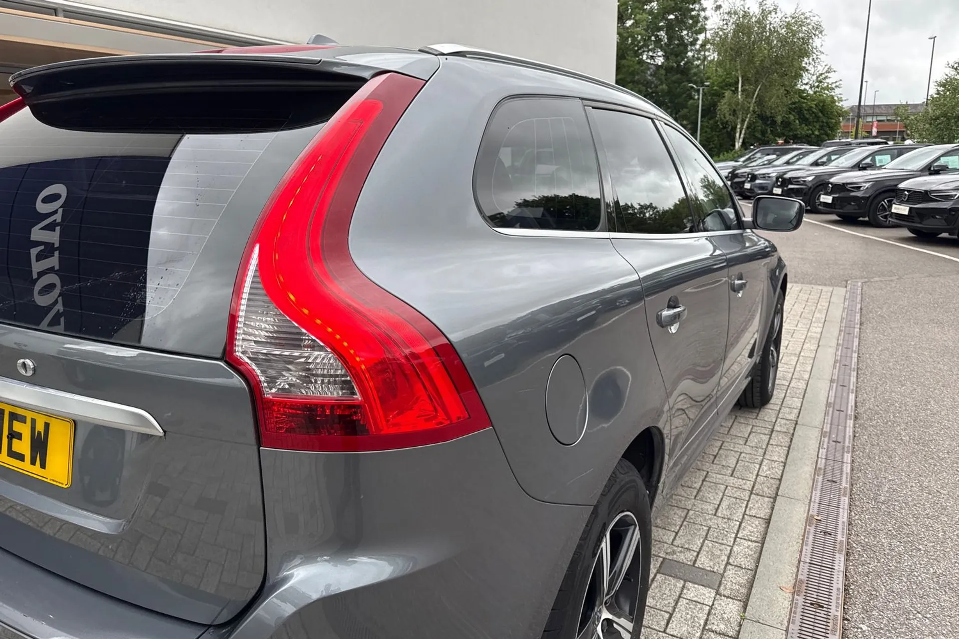 Volvo XC60 thumbnail image number 14