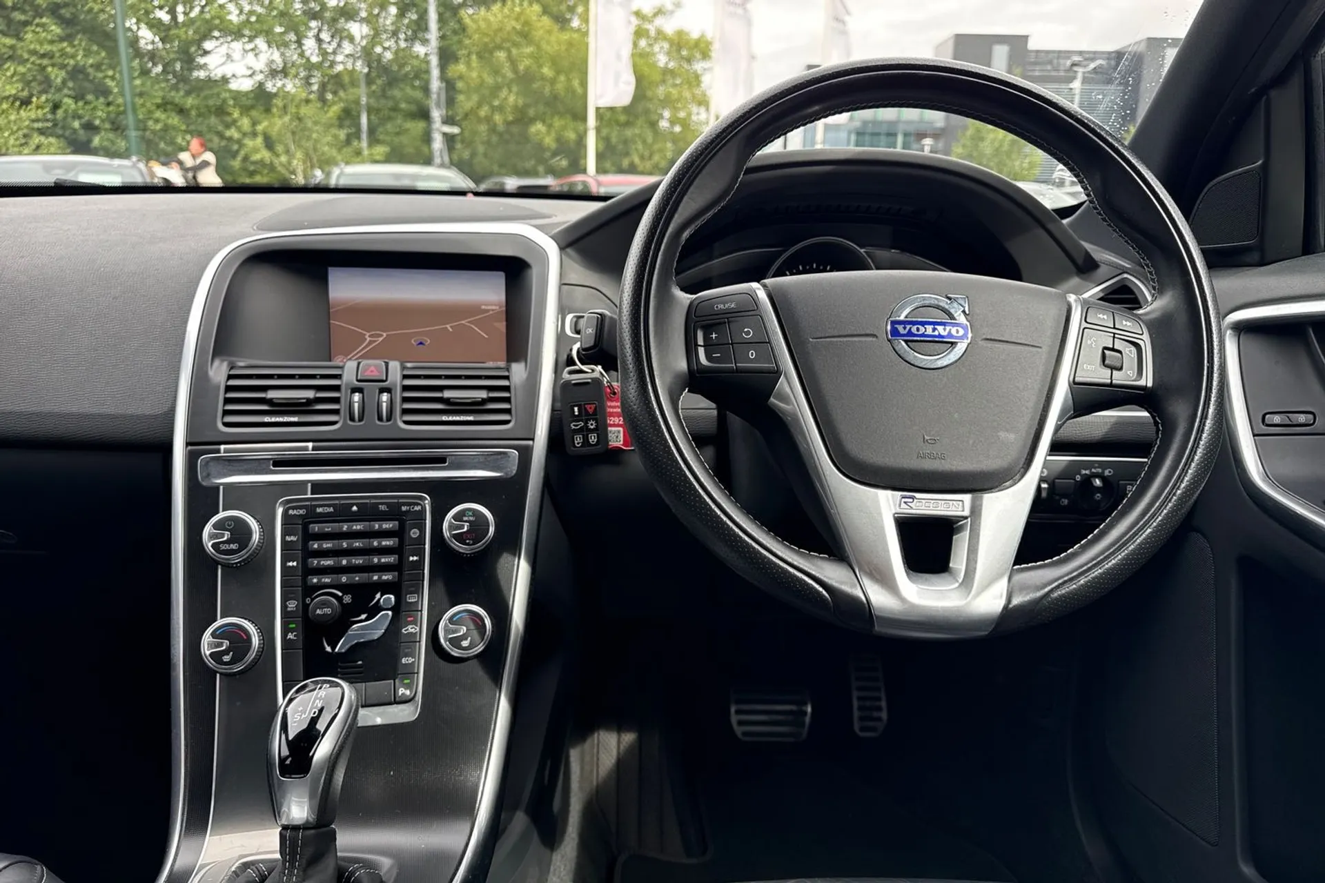 Volvo XC60 thumbnail image number 33