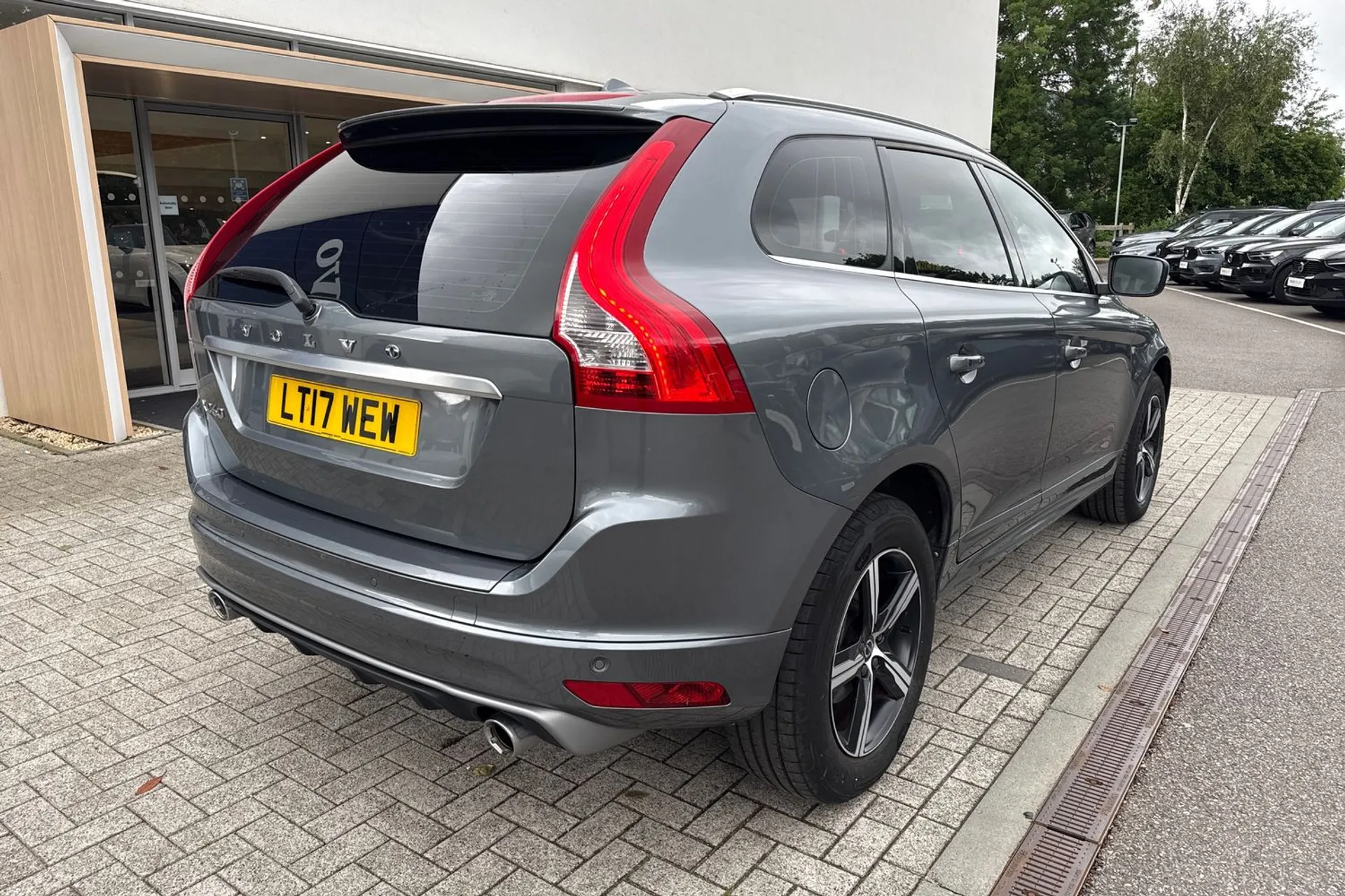 Volvo XC60 thumbnail image number 7