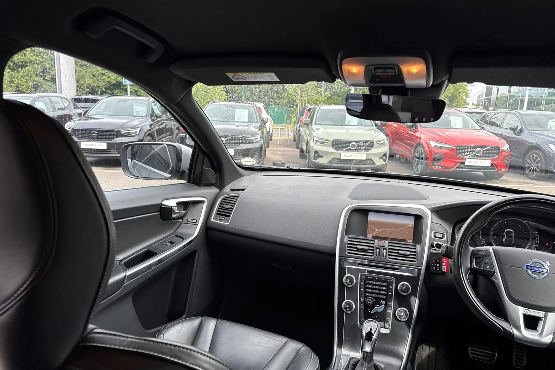 Volvo XC60 thumbnail image number 31