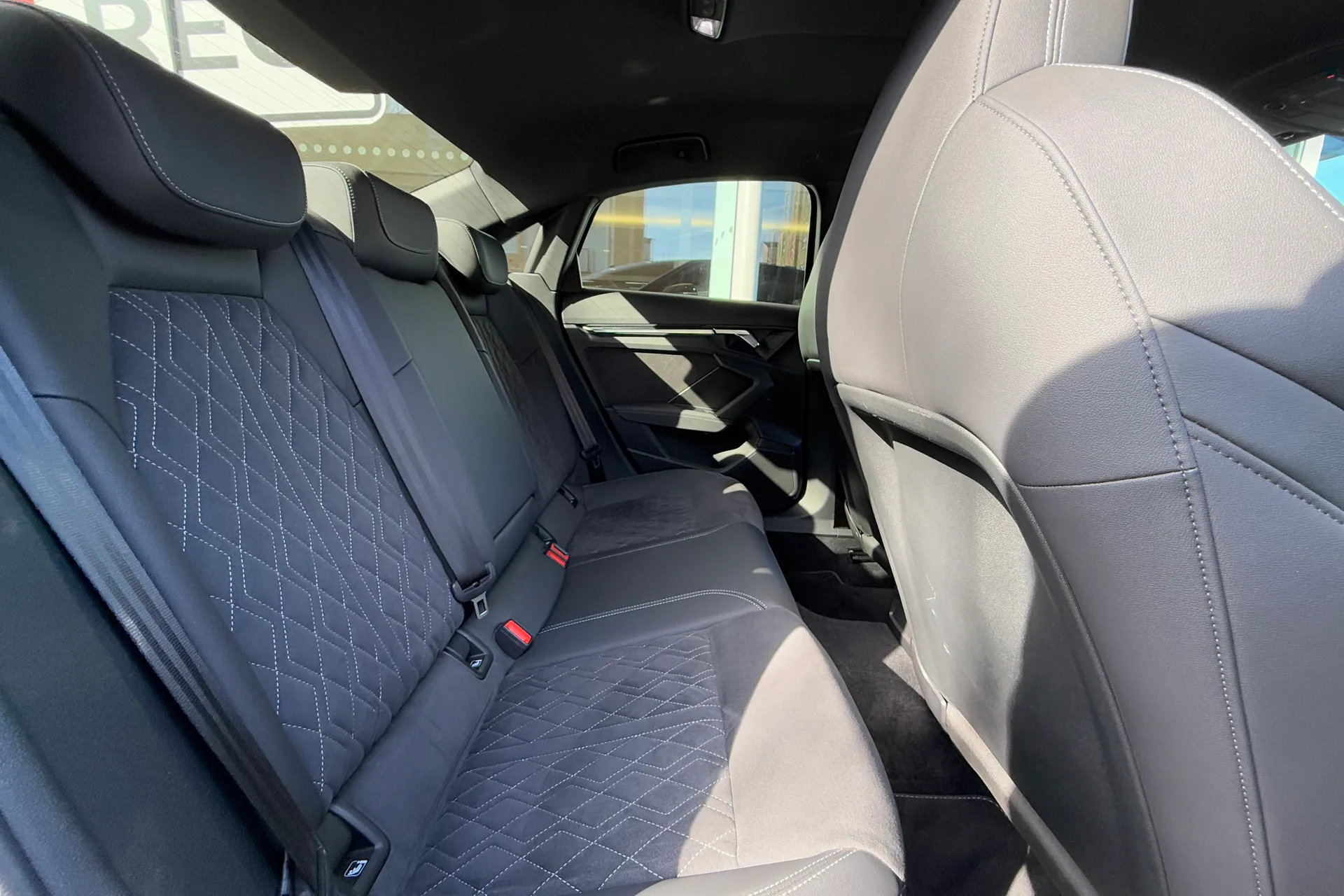 Audi A3 thumbnail image number 16