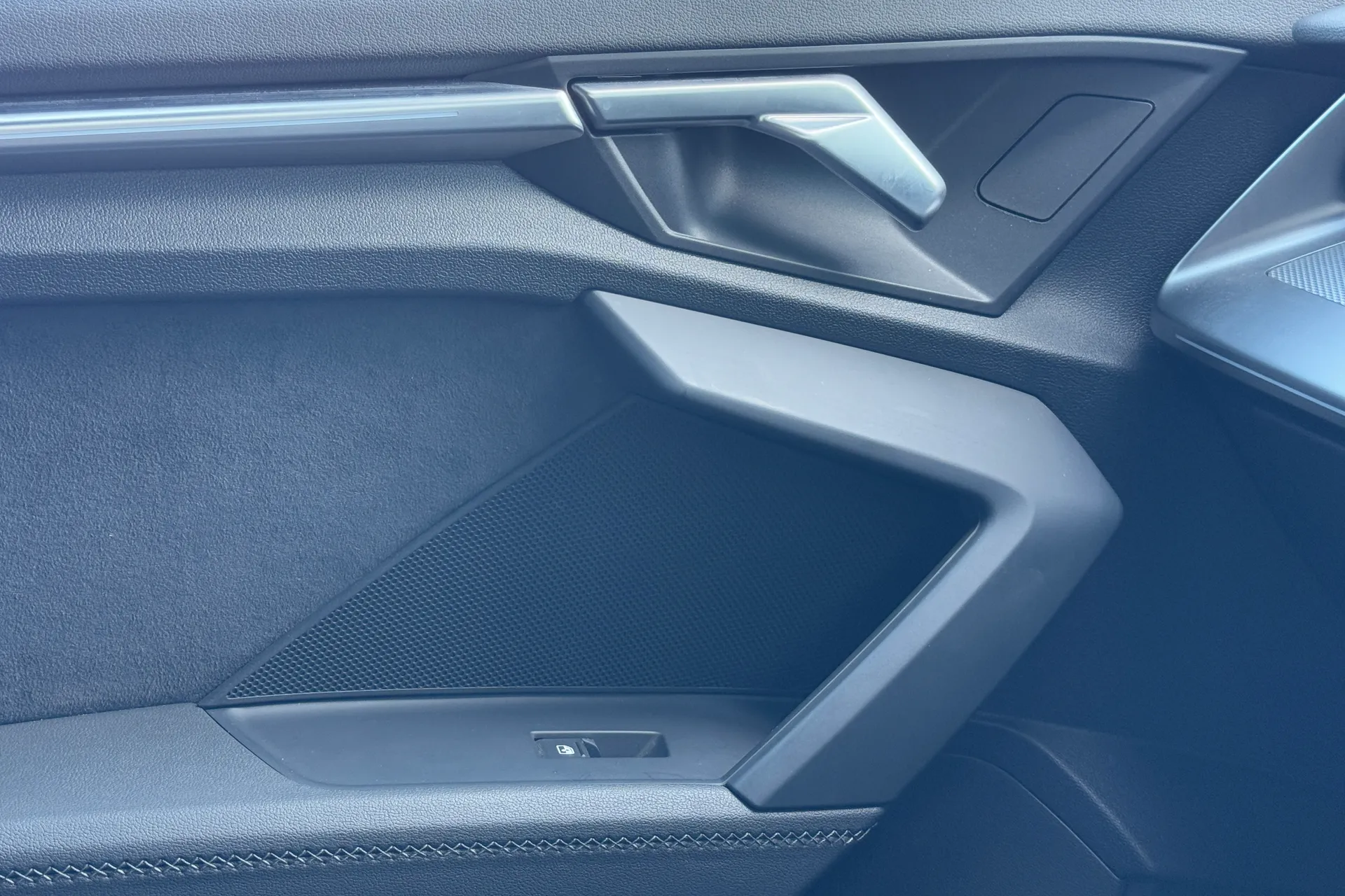 Audi A3 thumbnail image number 51