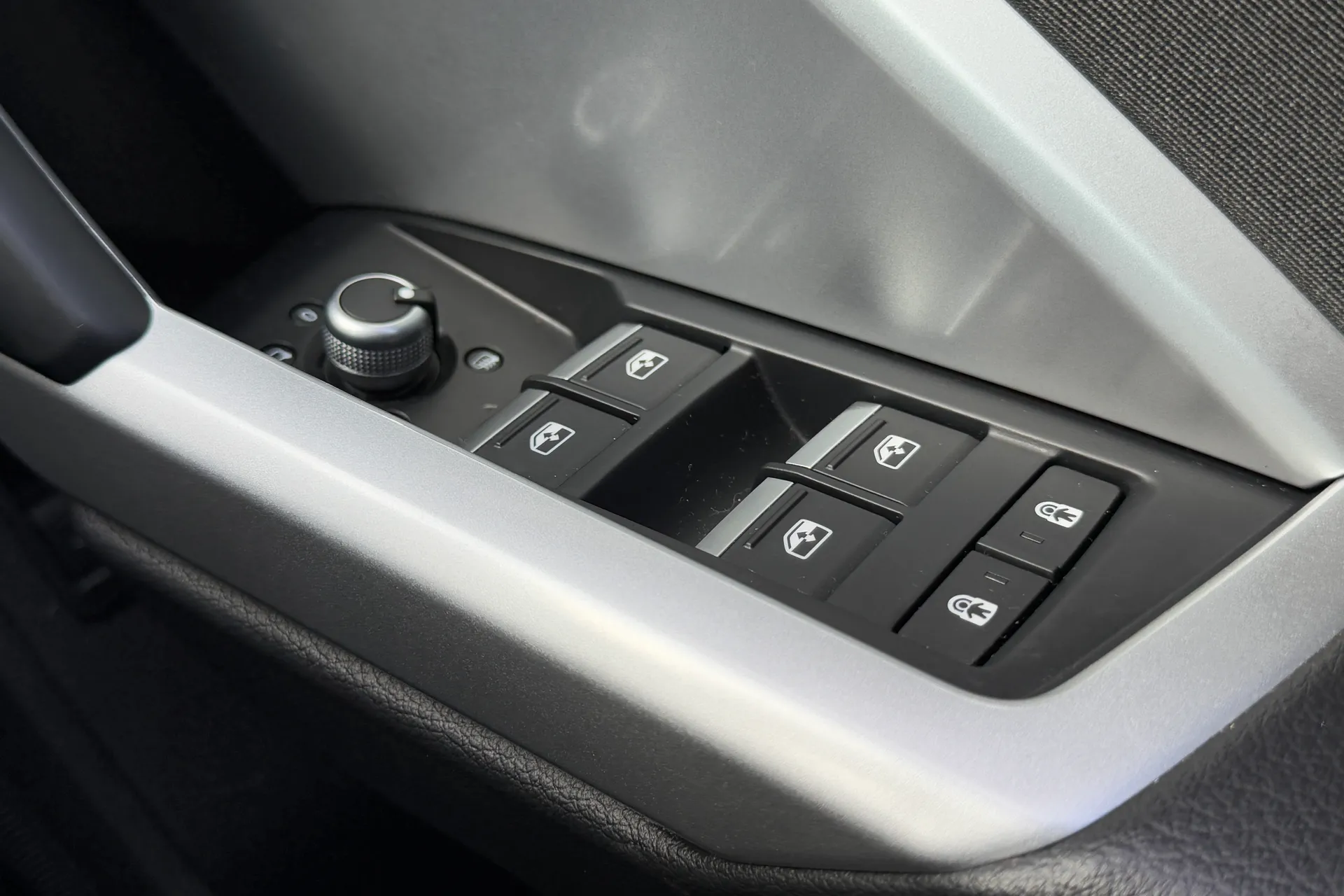 Audi Q3 thumbnail image number 26