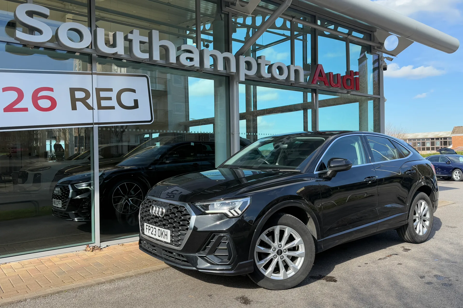 Audi Q3 thumbnail image number 50