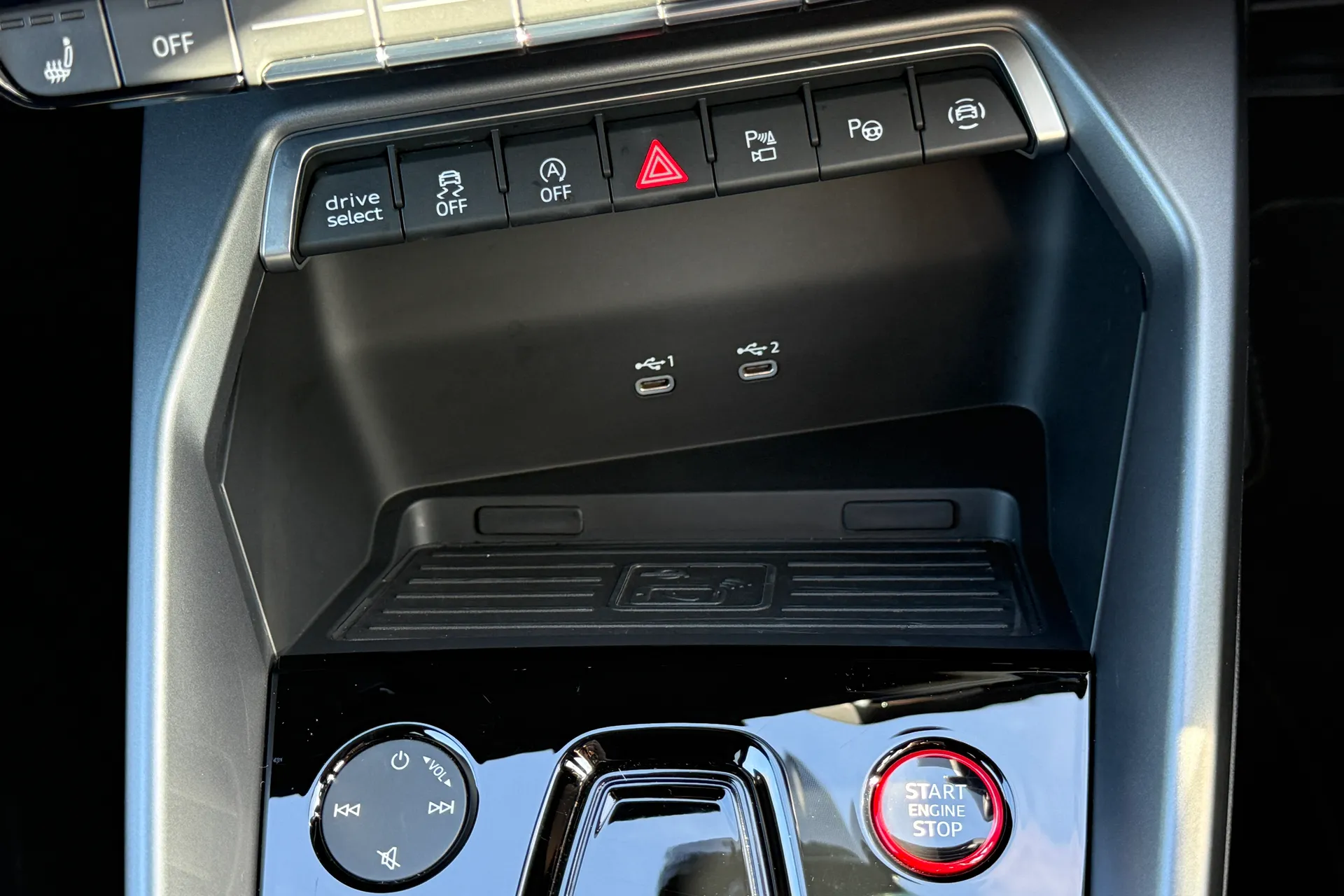 Audi A3 thumbnail image number 19