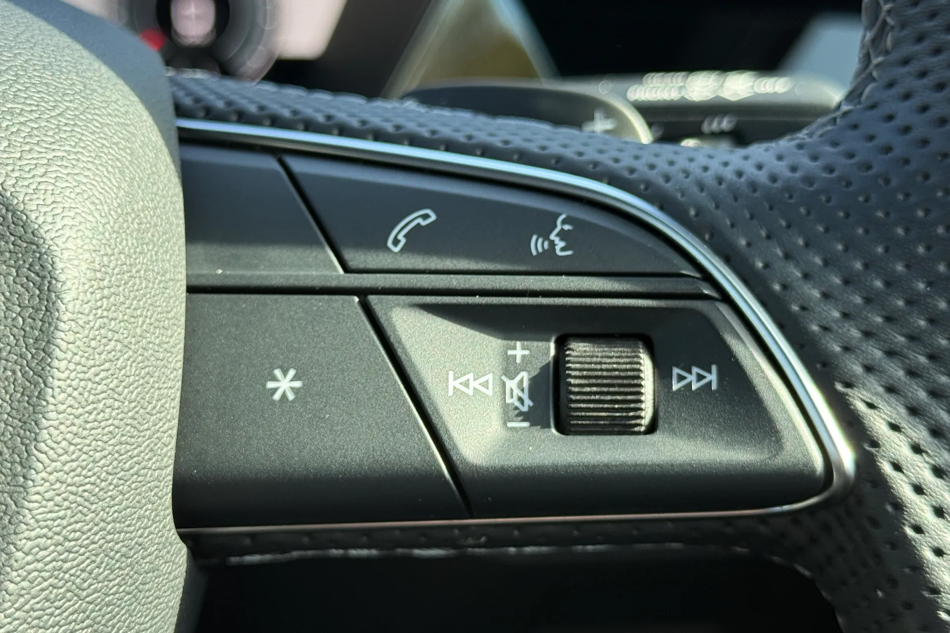 Audi A3 thumbnail image number 28