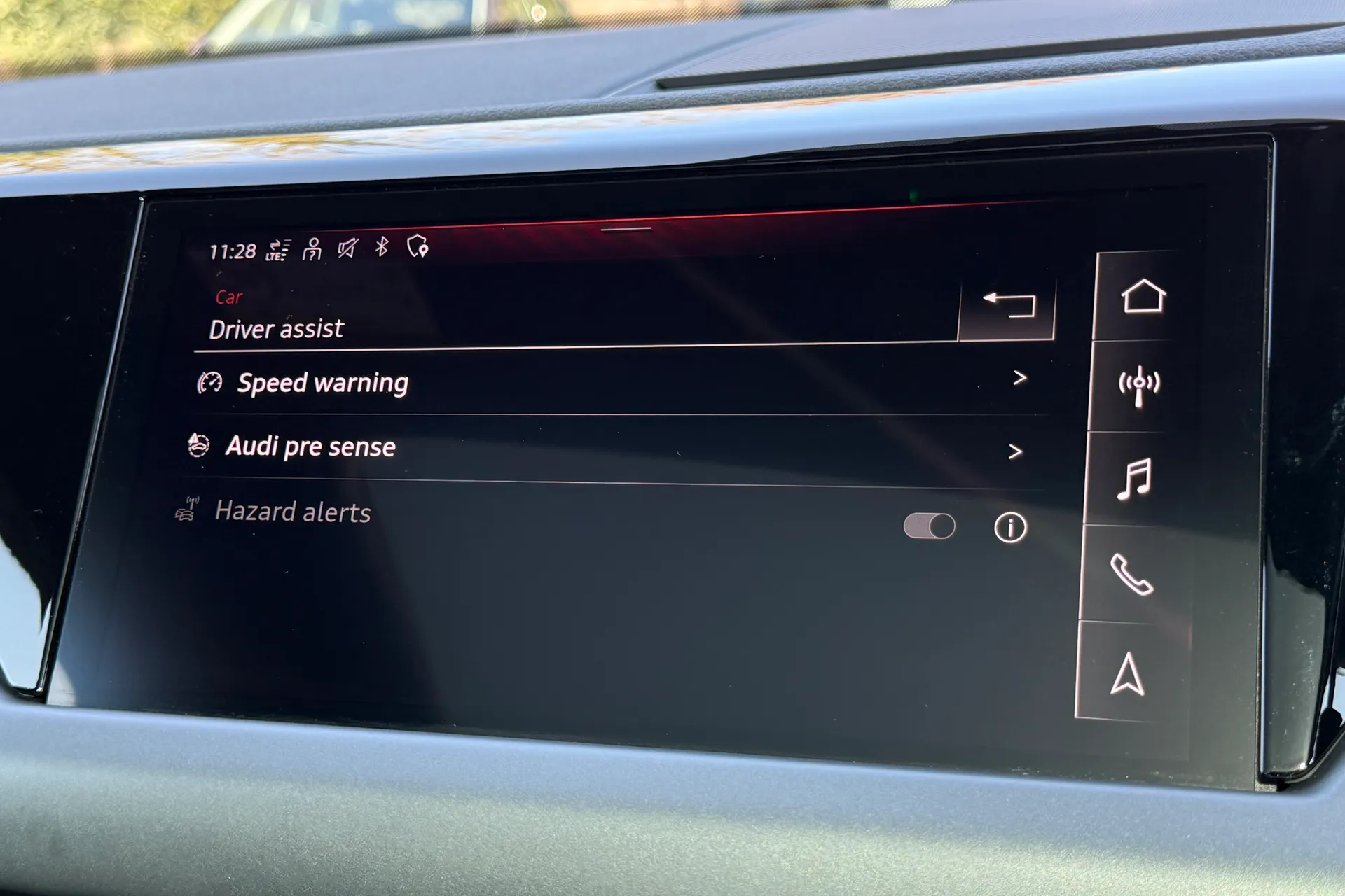 Audi e-tron GT thumbnail image number 9