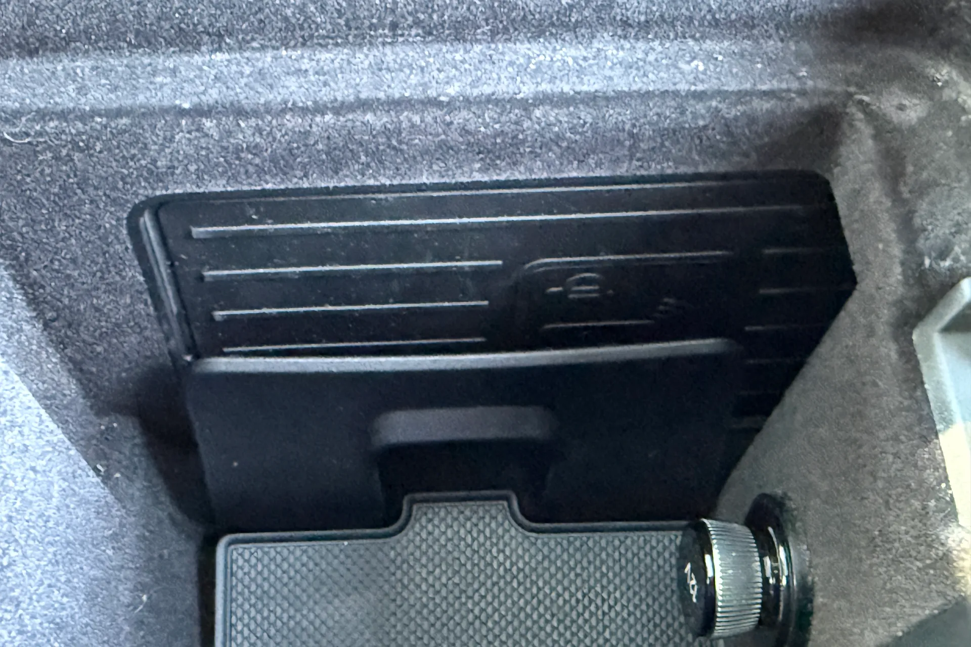 Audi e-tron GT thumbnail image number 14