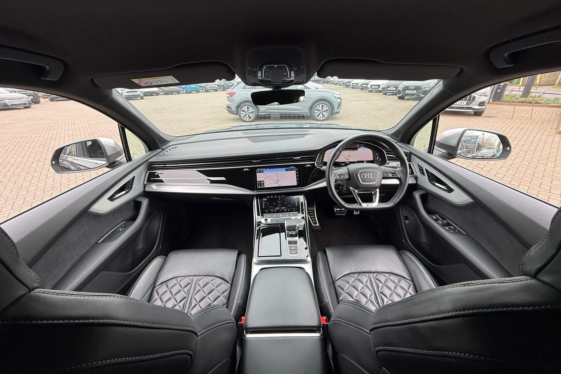 Audi Q7 thumbnail image number 3